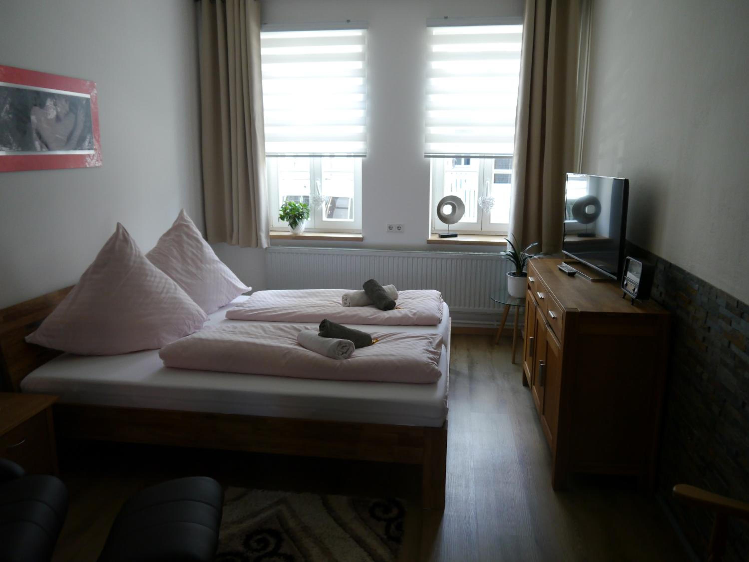 Two-Bedroom Apartment - Photo 9