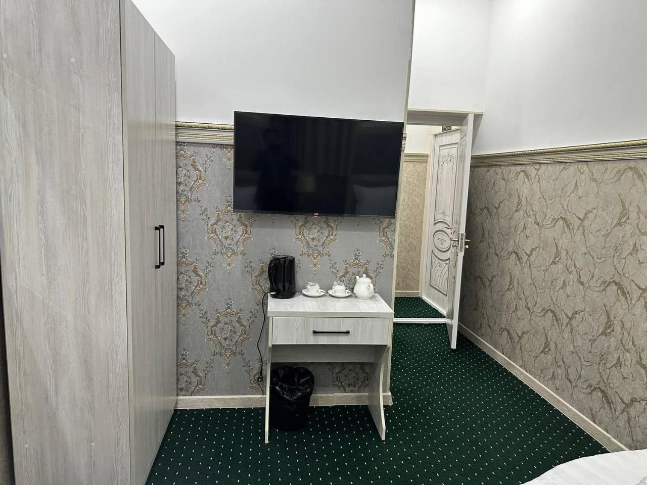 Twin Room - Photo 9