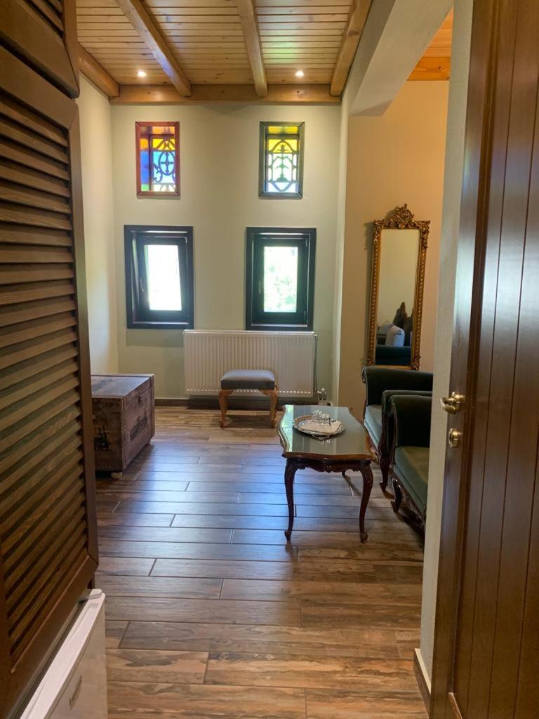 King Room with Mountain View