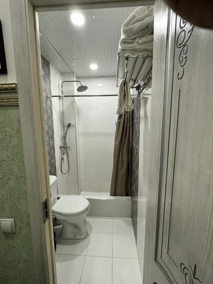 Twin Room - Photo 12