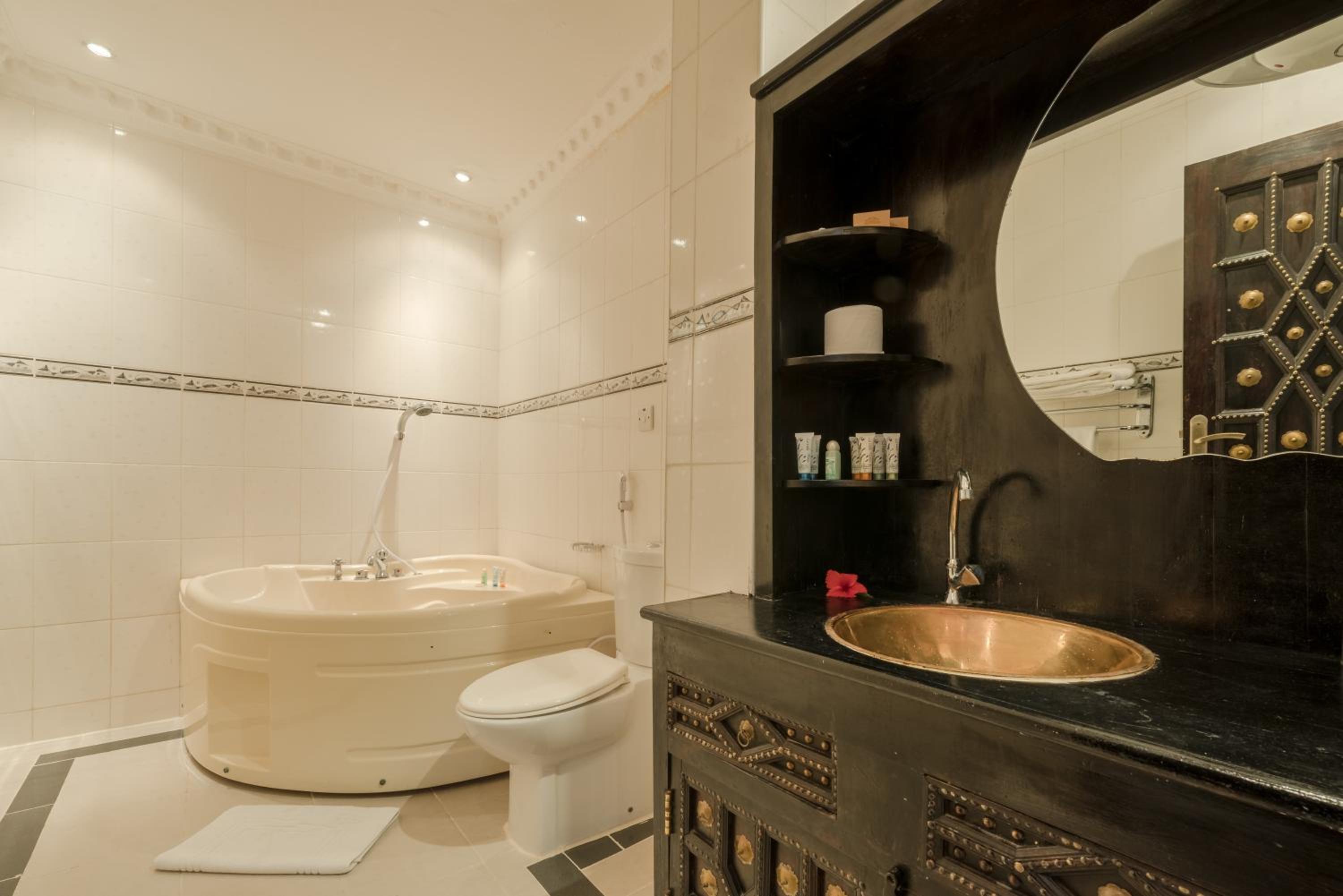 Junior King Suite with Living Room and Jacuzzi