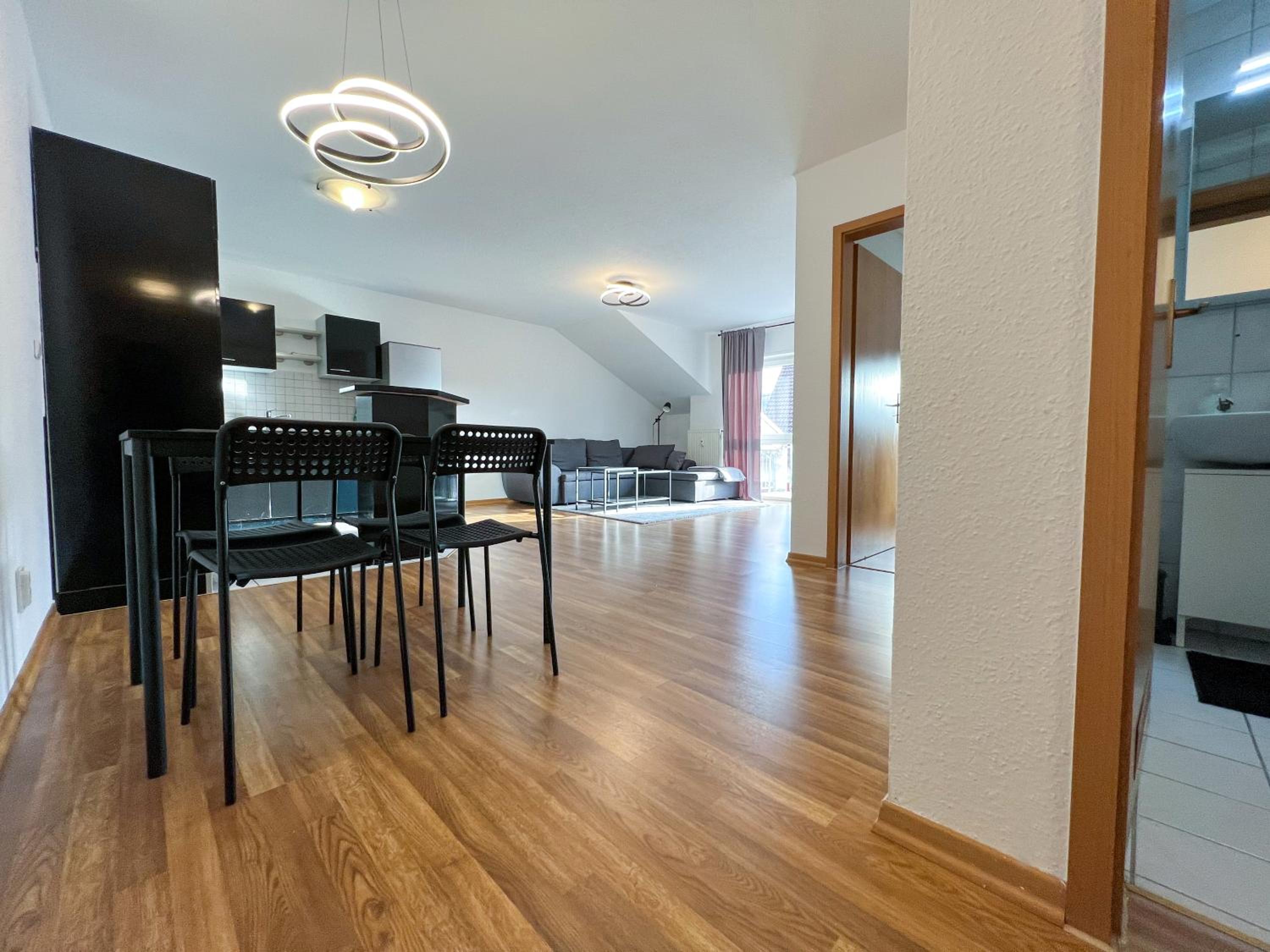One-Bedroom Apartment photo 1
