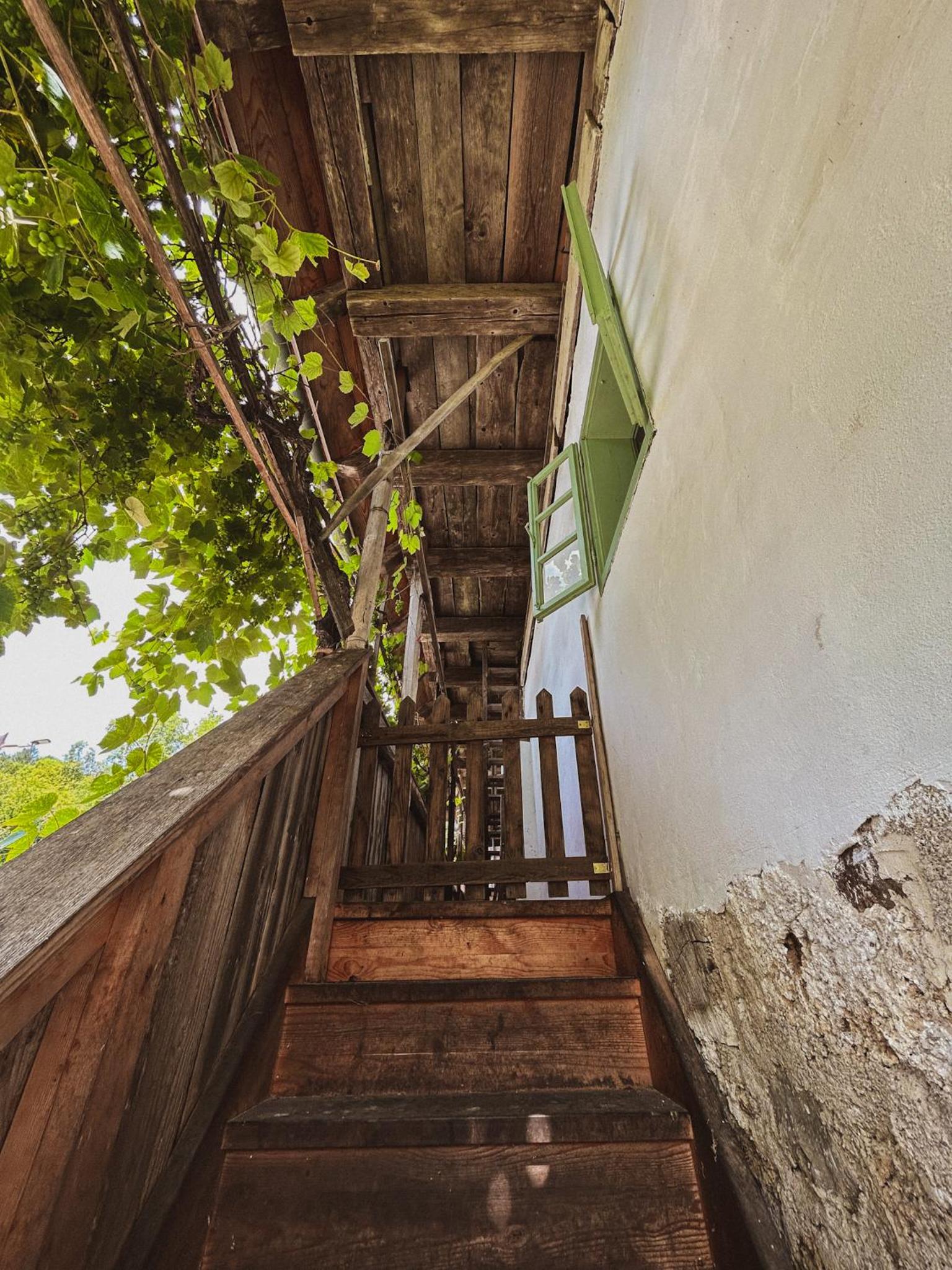 Two-Bedroom House - Photo 10
