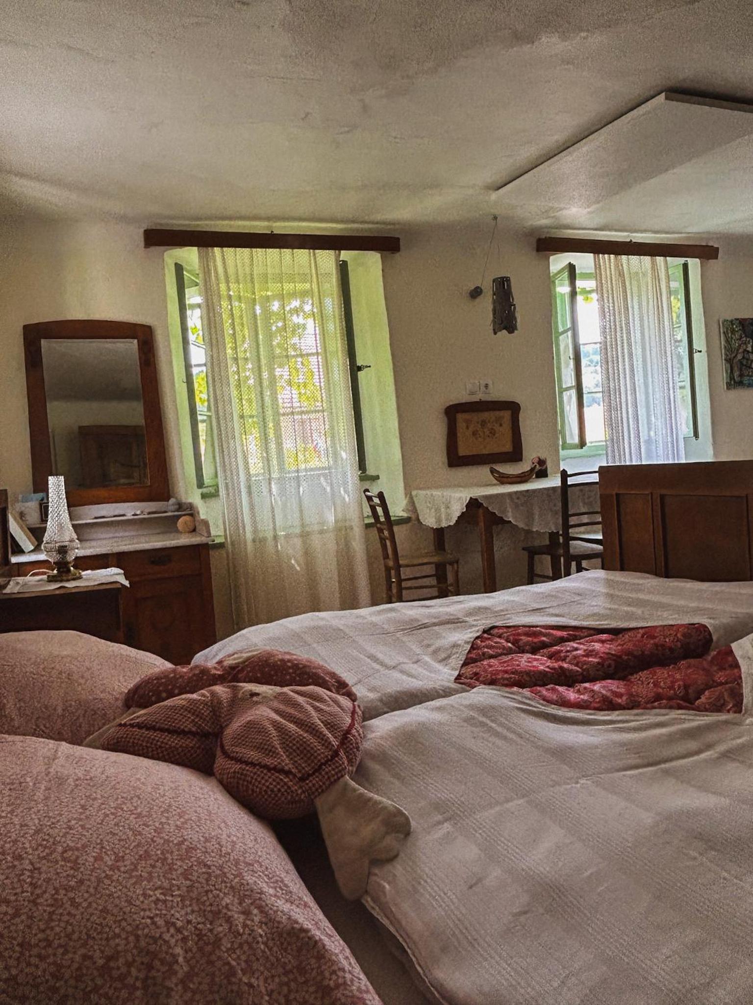Two-Bedroom House - Photo 12