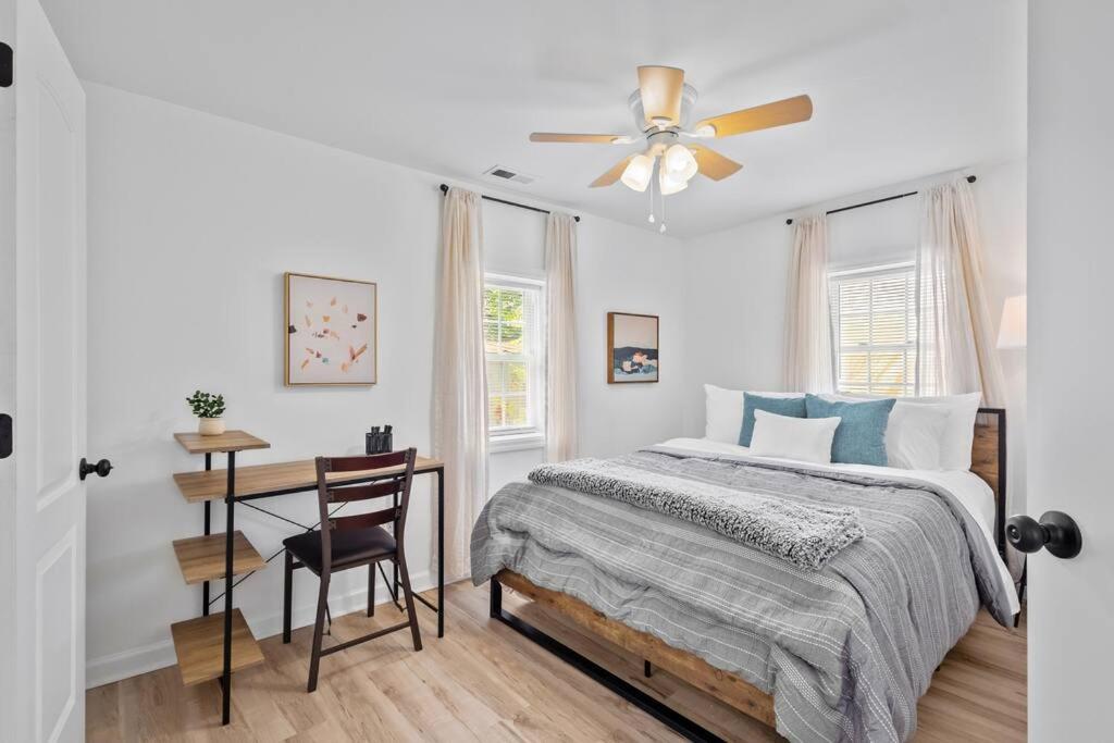 One-Bedroom House photo 1