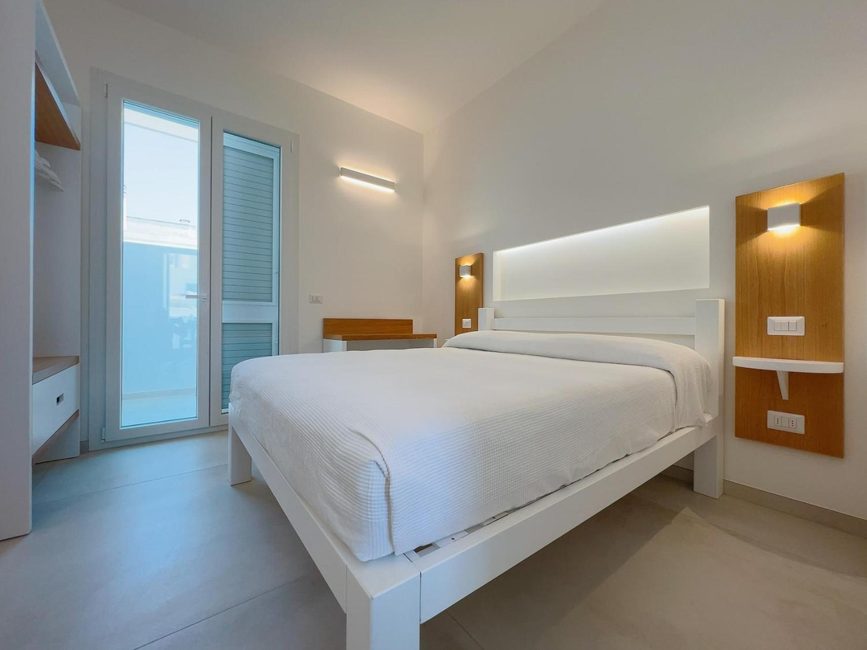 One-Bedroom Apartment with Sea View