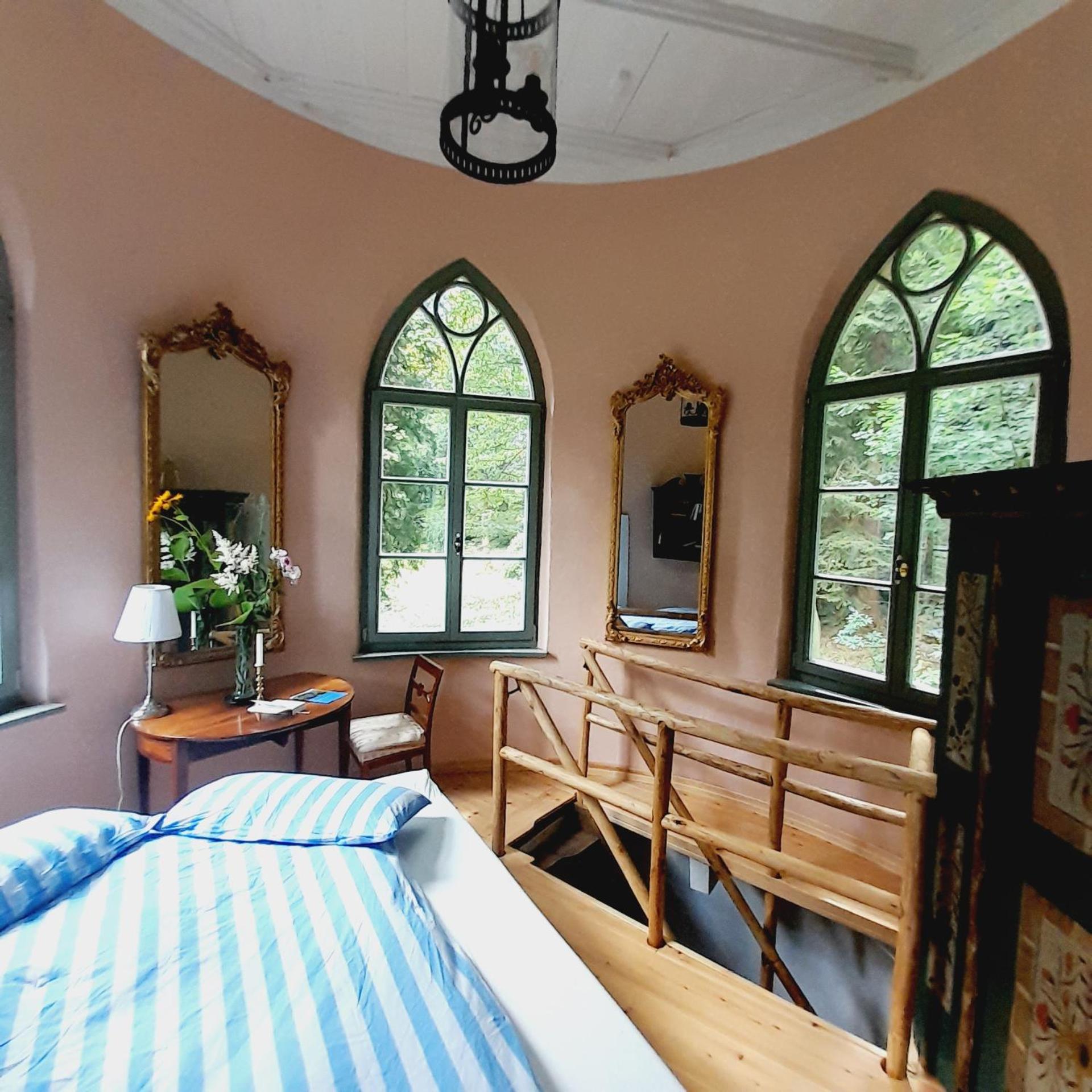 One-Bedroom House photo 1