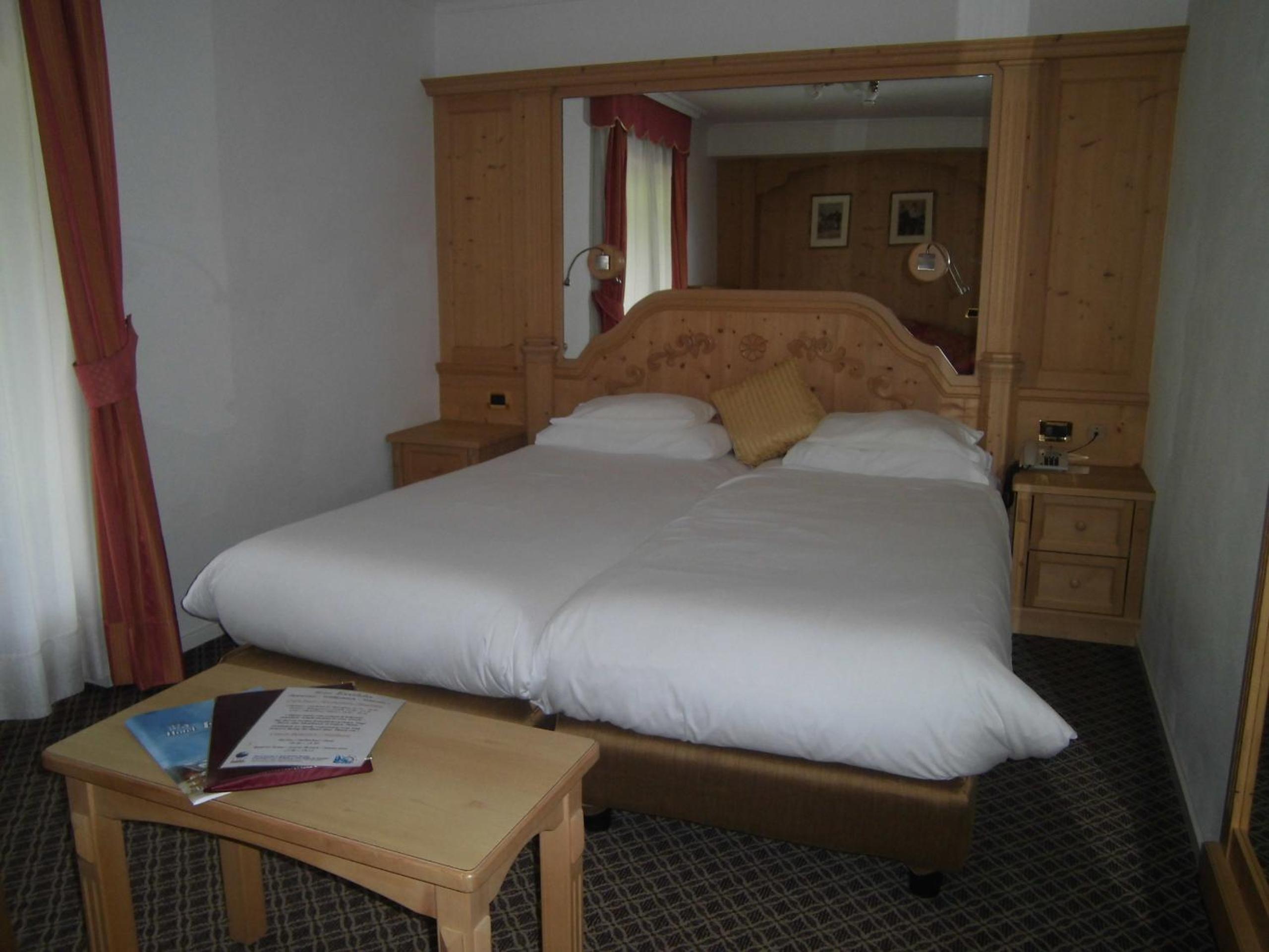 Superior Double or Twin Room photo 3