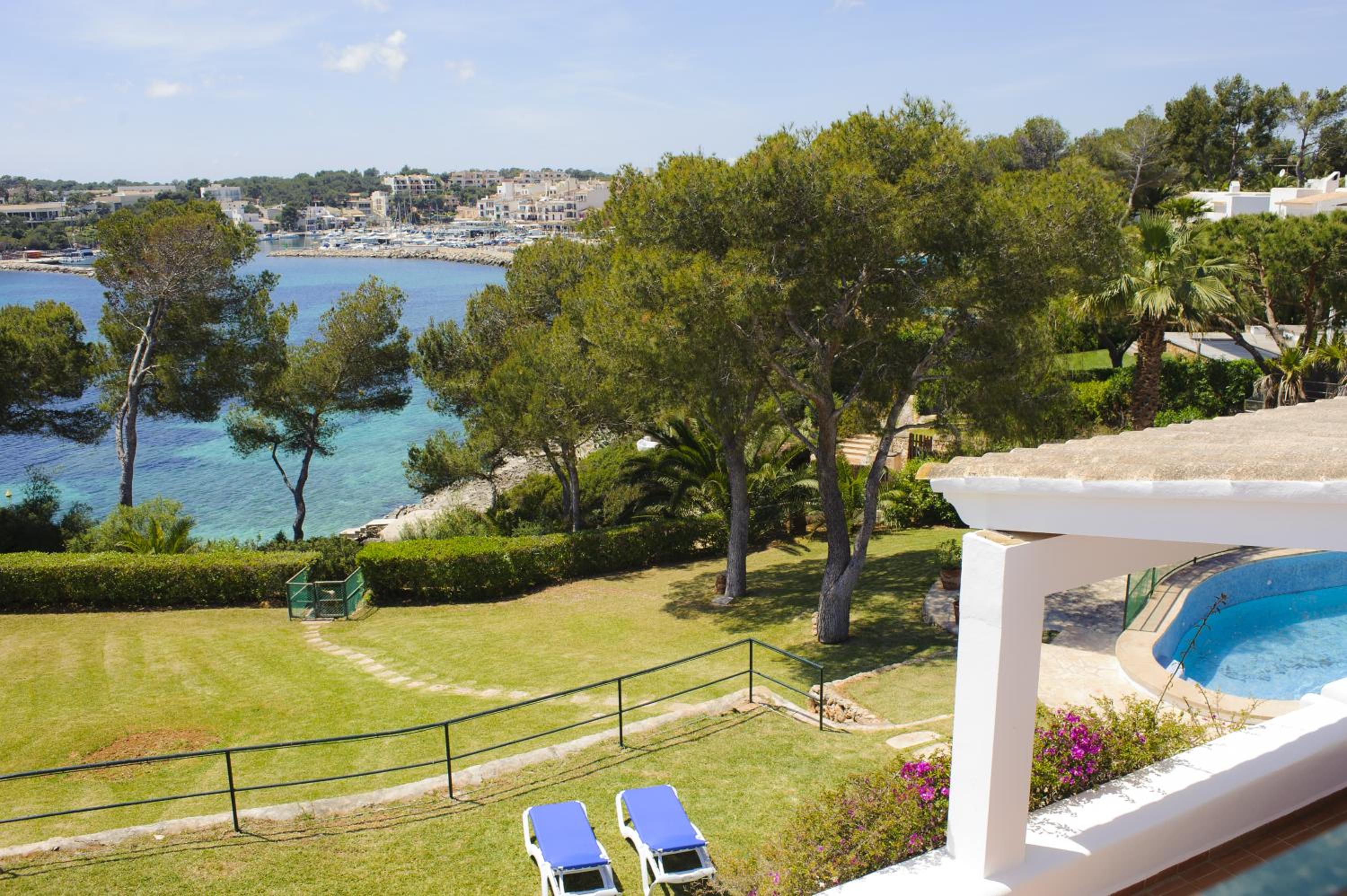 Villa With Sea View photo 2