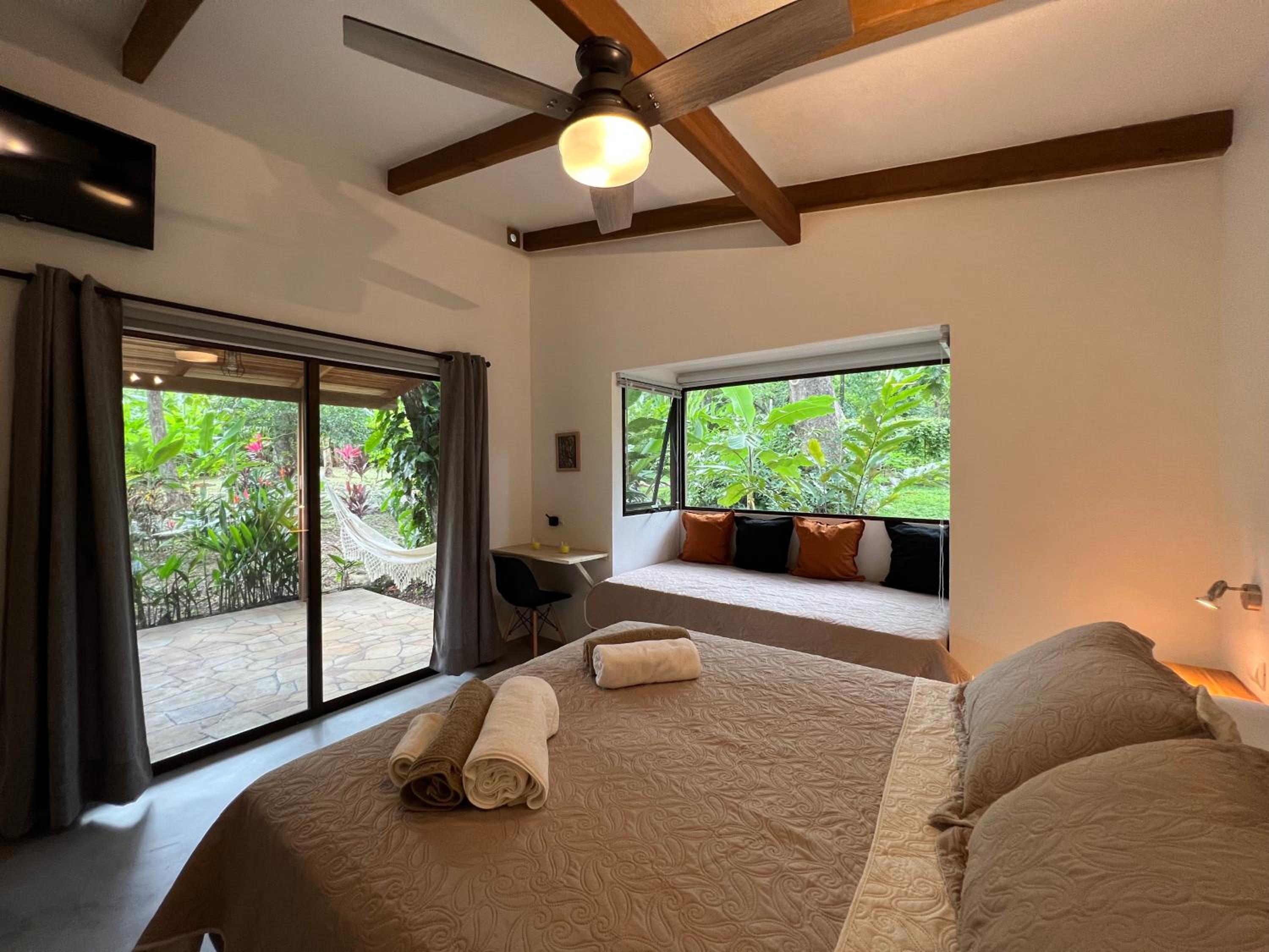 One-Bedroom House photo 3