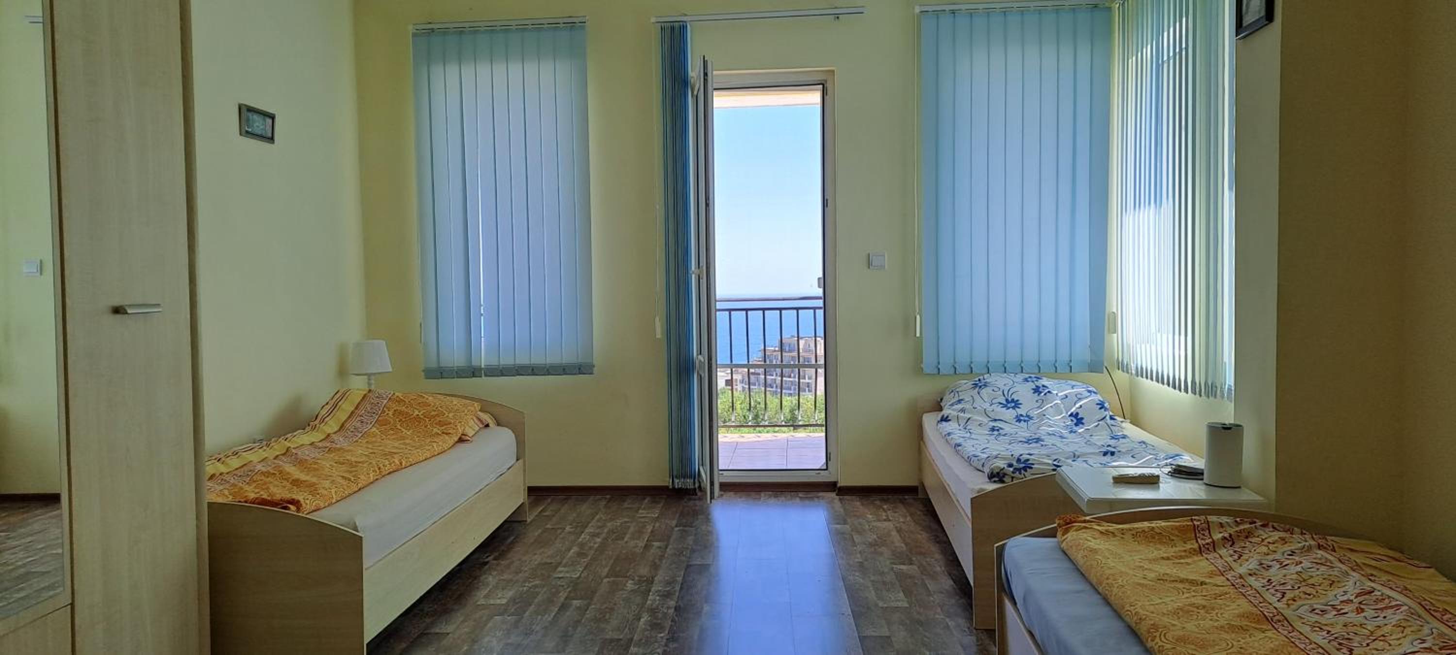 Four-Bedroom House photo 1