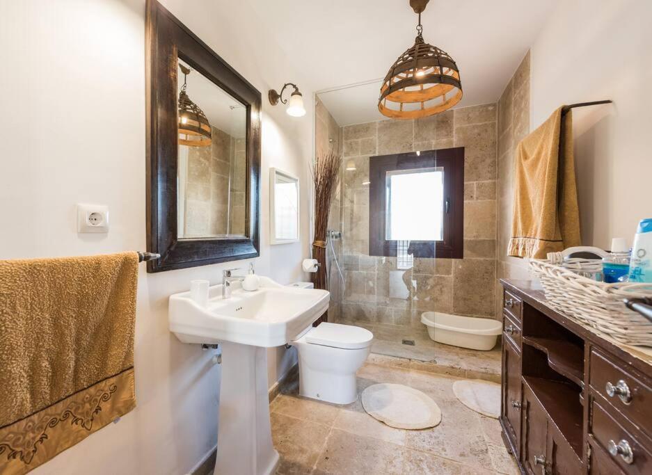 Luxury Apartment with Private pools, Spa and Parking - Photo 2