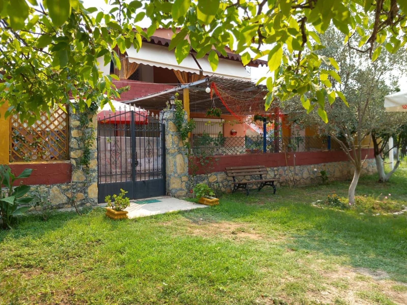 Three-Bedroom Villa photo 1