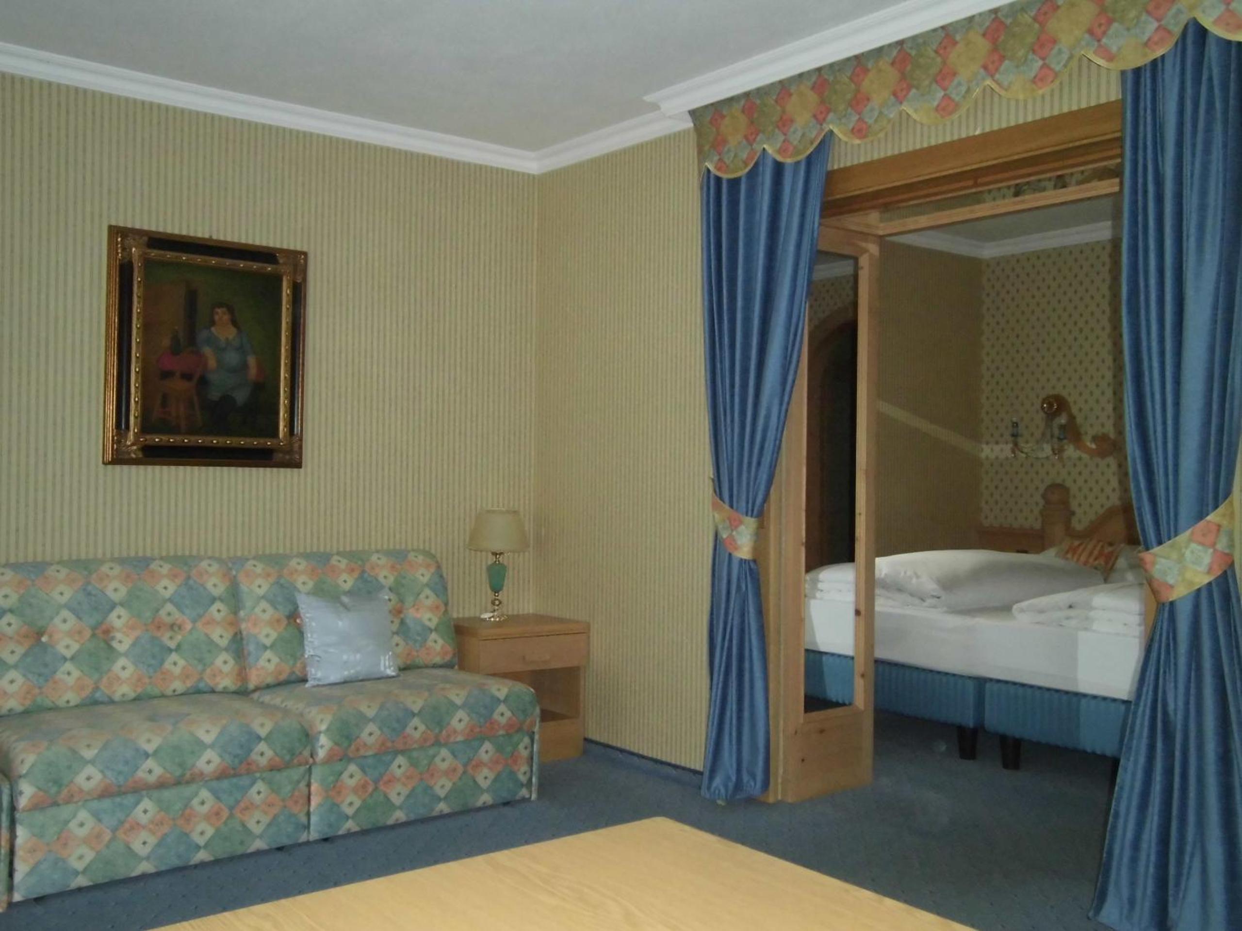 Suite (2 Adults) photo 3