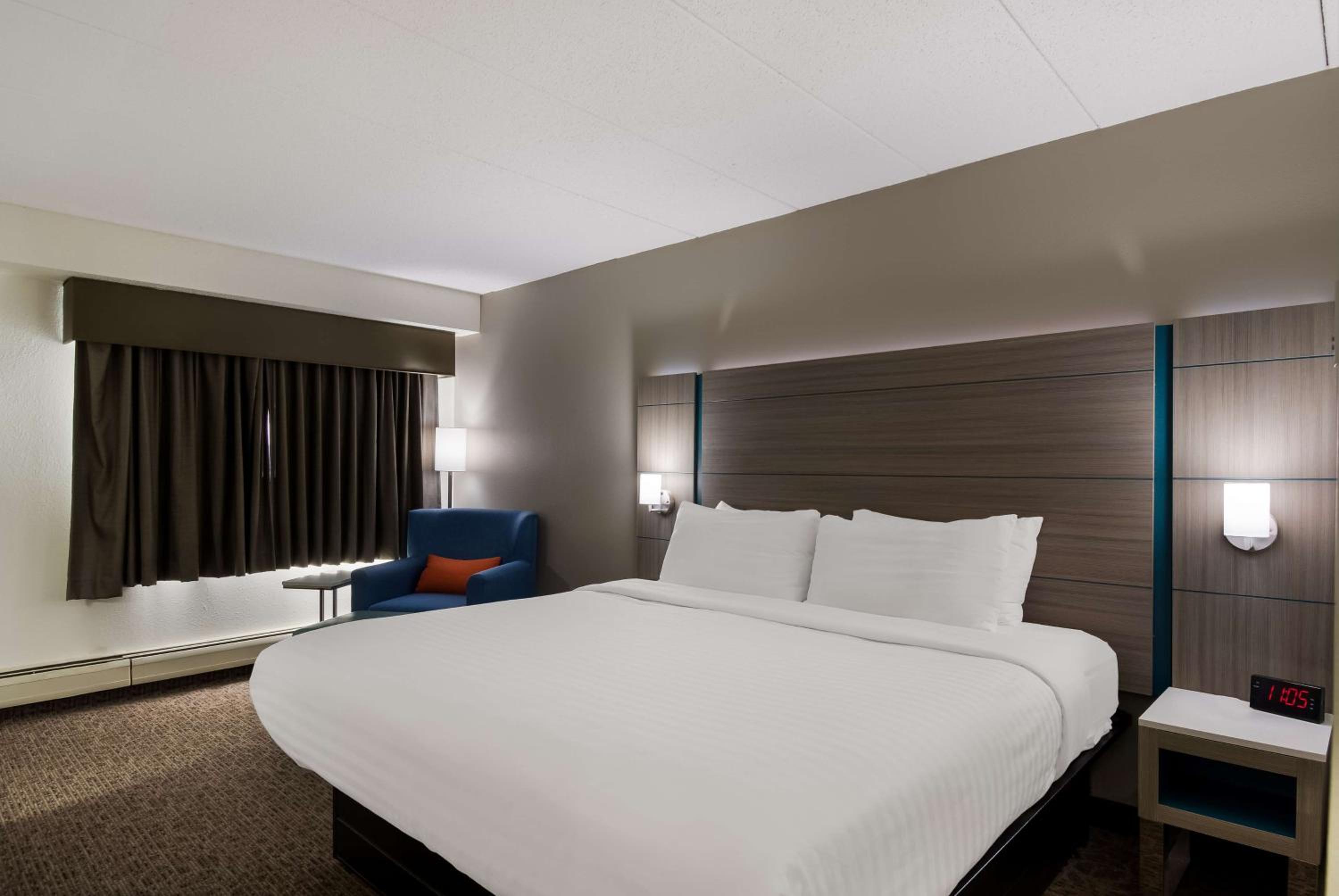 King Room - Non-Smoking photo 1