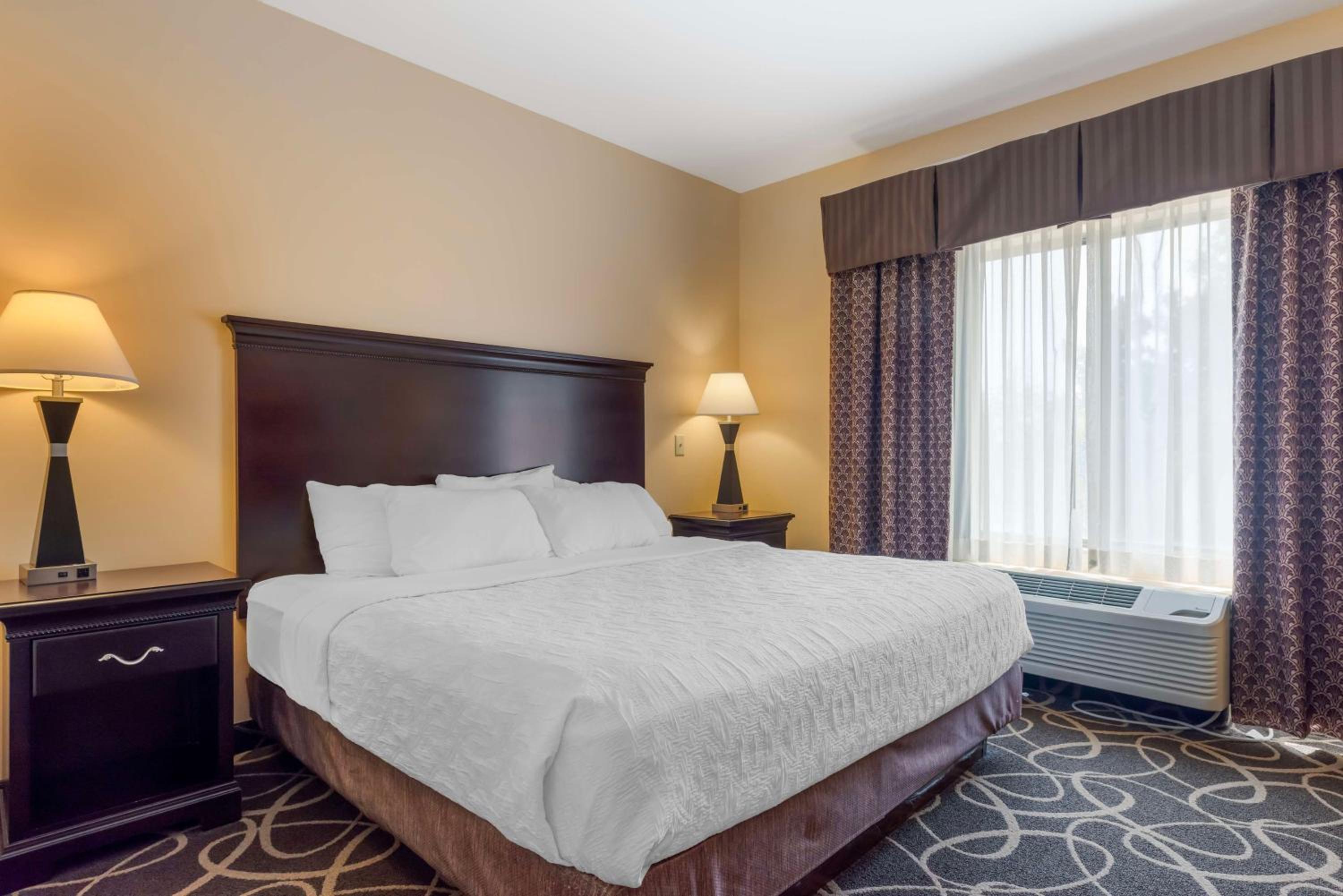 King Room with Communication Assistance - Photo 1