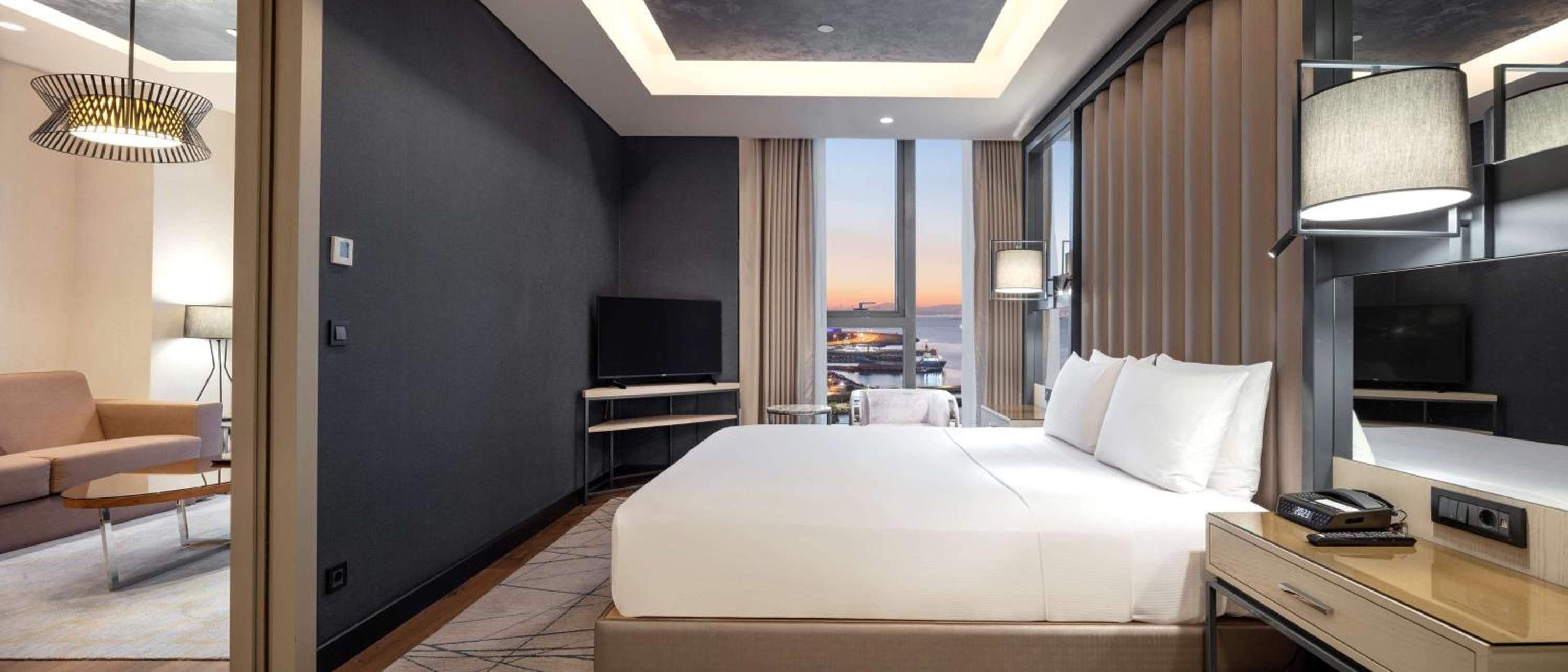 One Bedroom Suite with Sea View