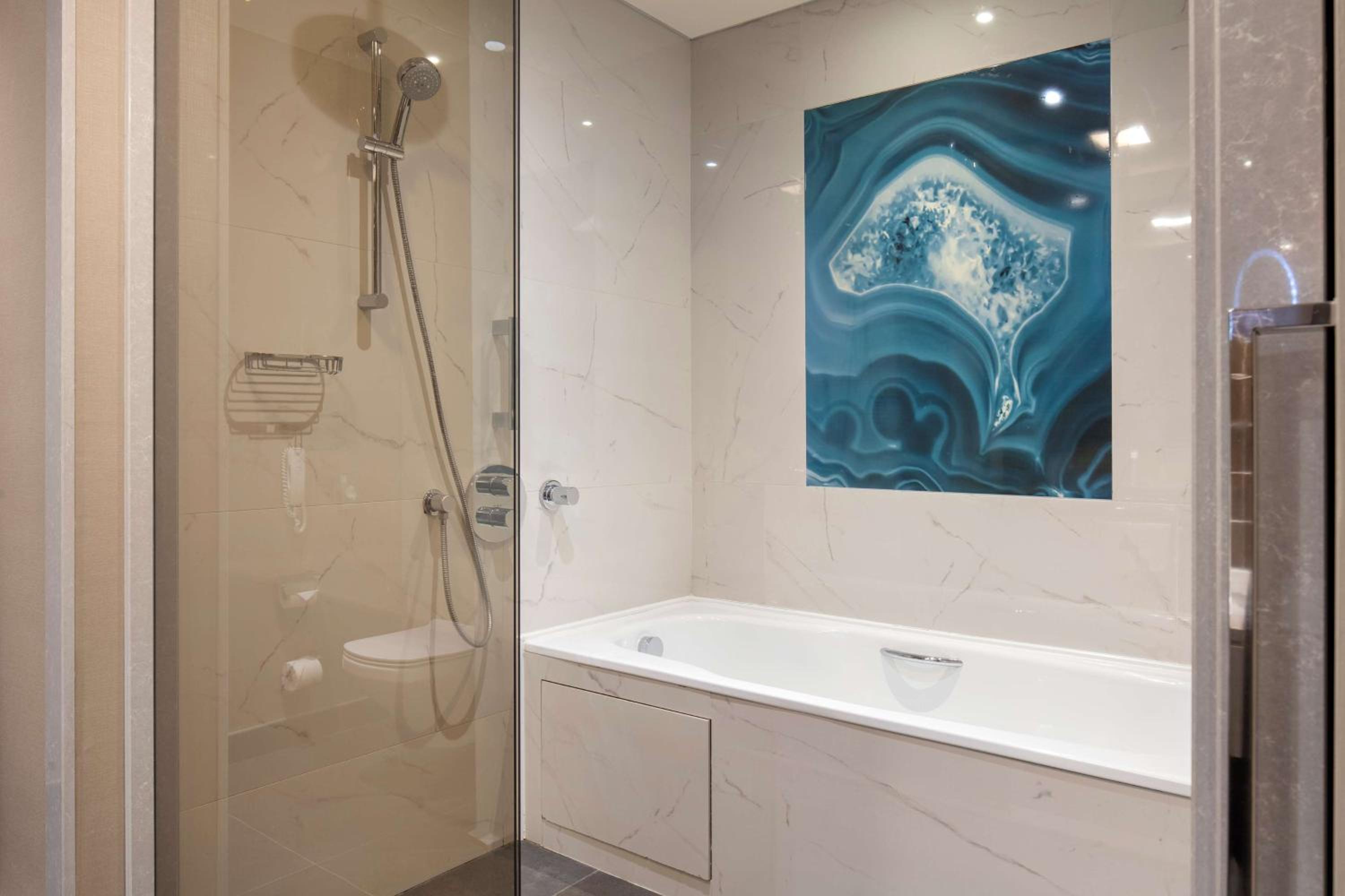 One Bedroom Suite with Sea View