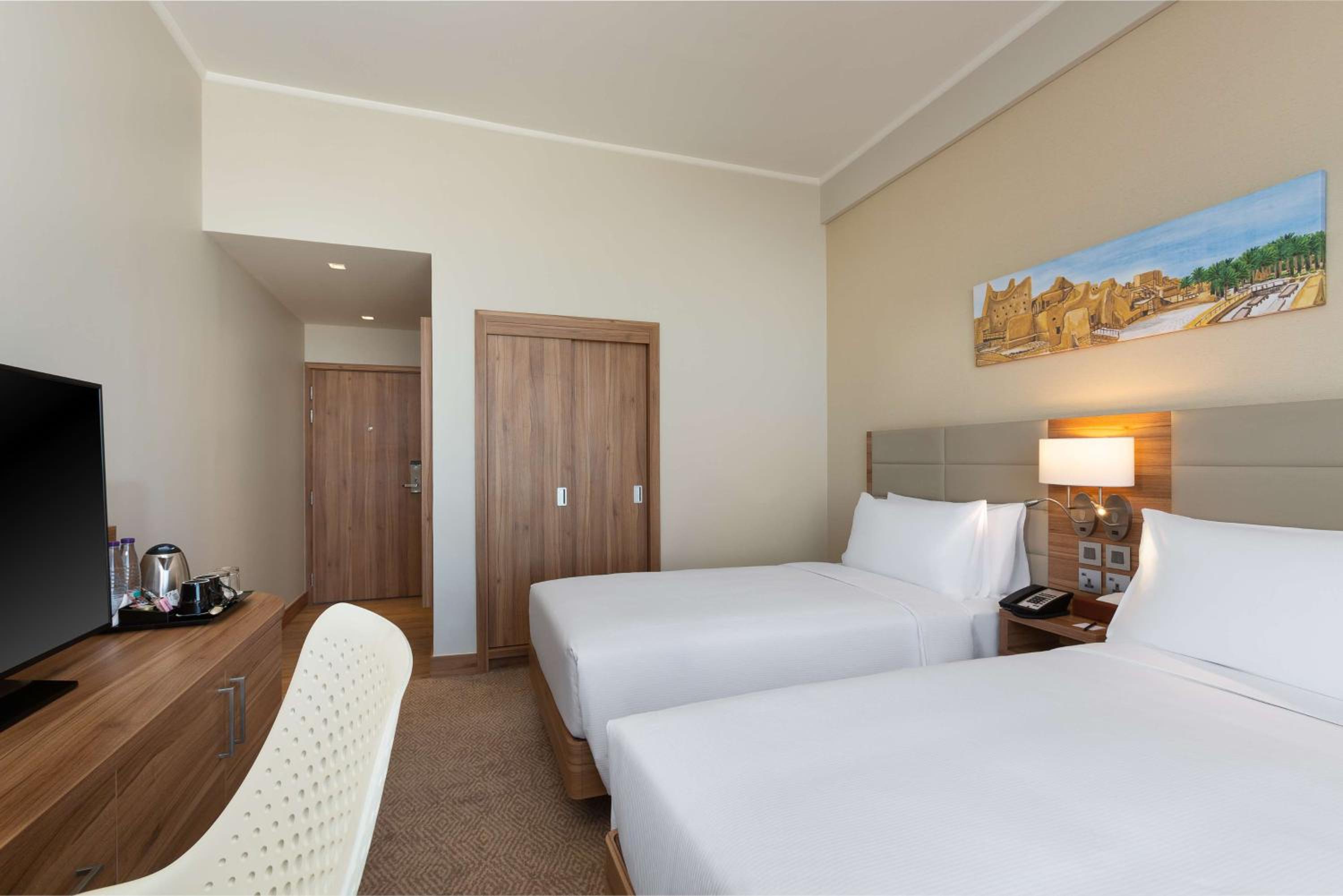 Twin Room - Photo 3