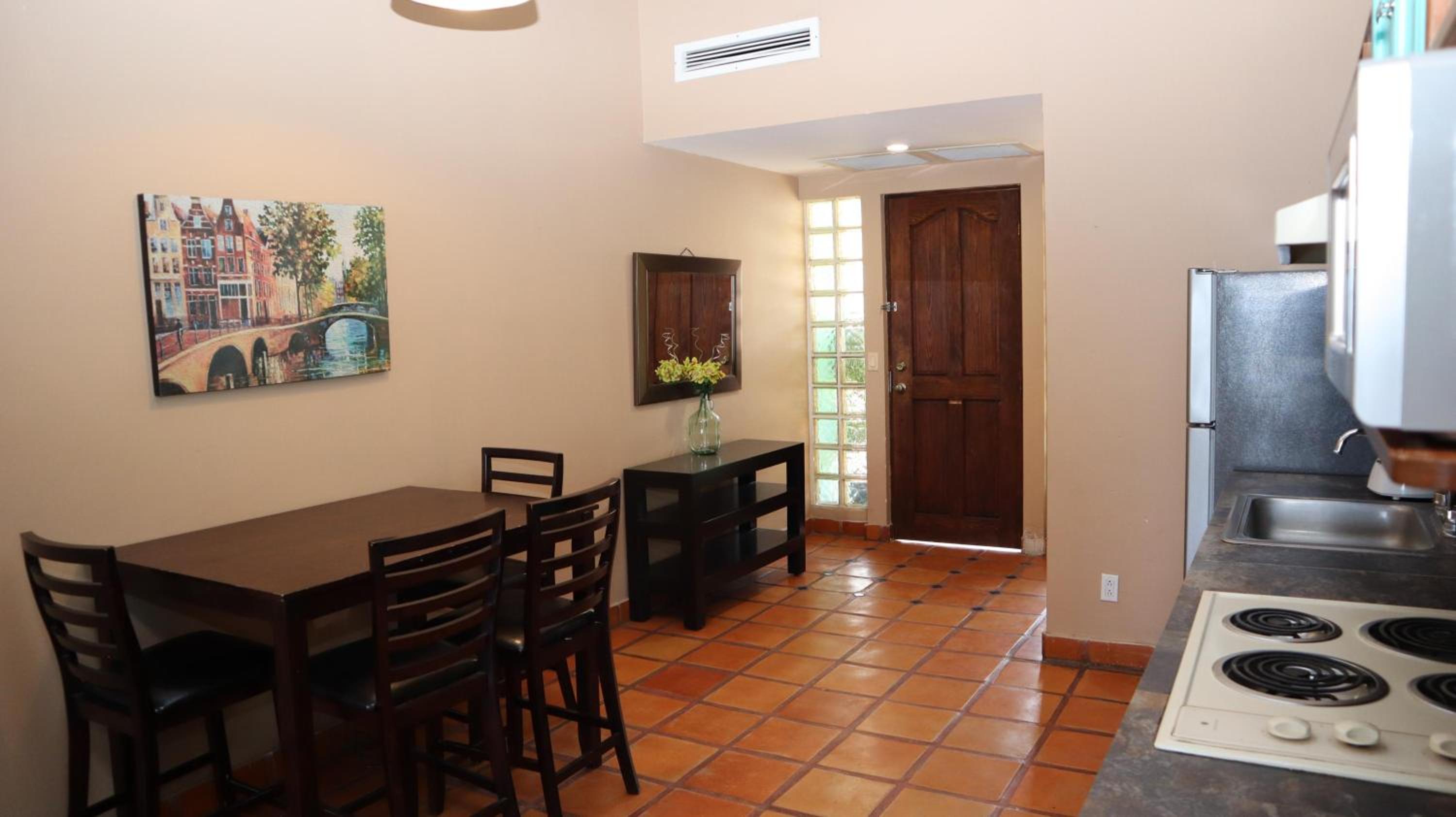 Family Suite - Photo 10