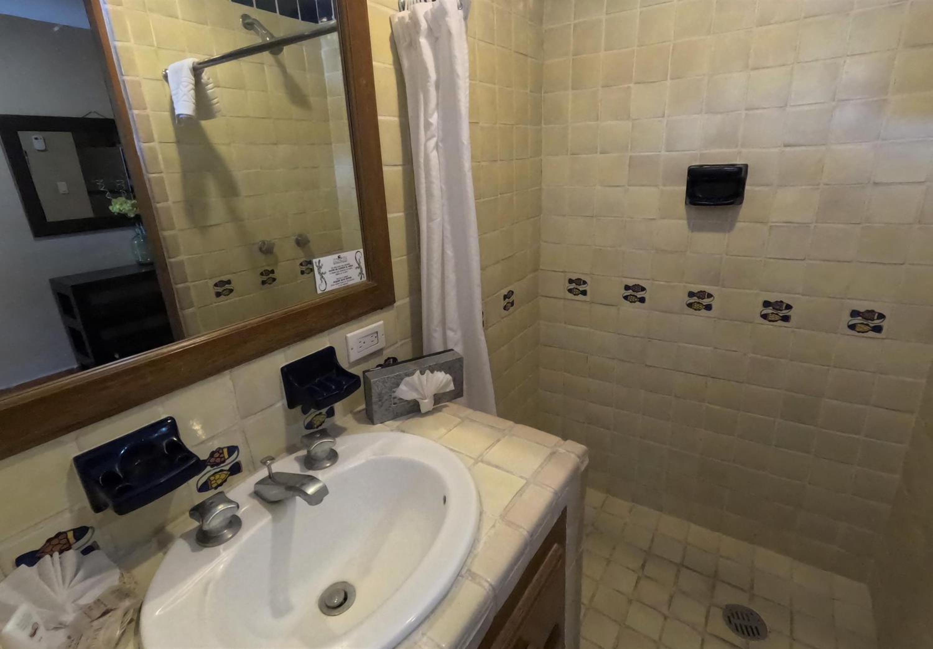 Family Suite - Photo 12
