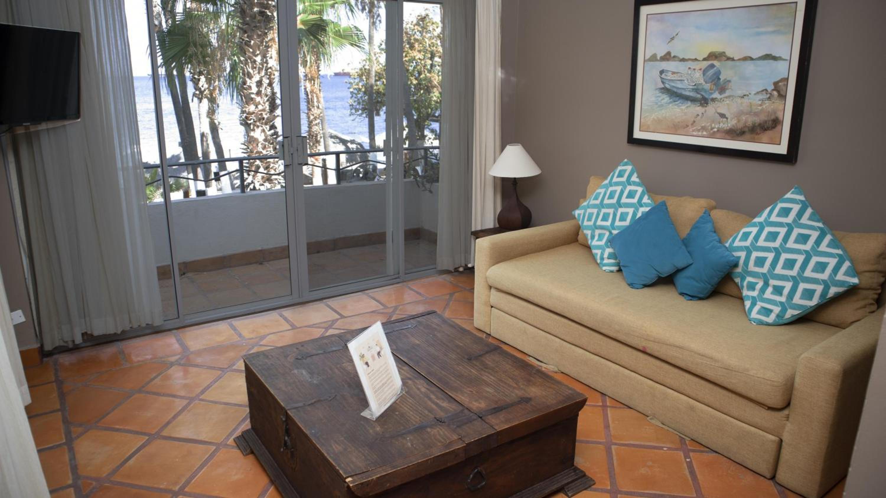 Family Suite - Photo 13