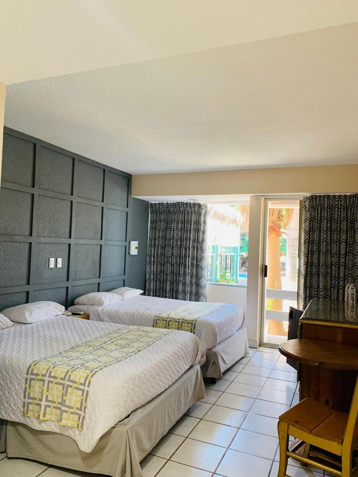 Standard Plus Double Room - Photo 13