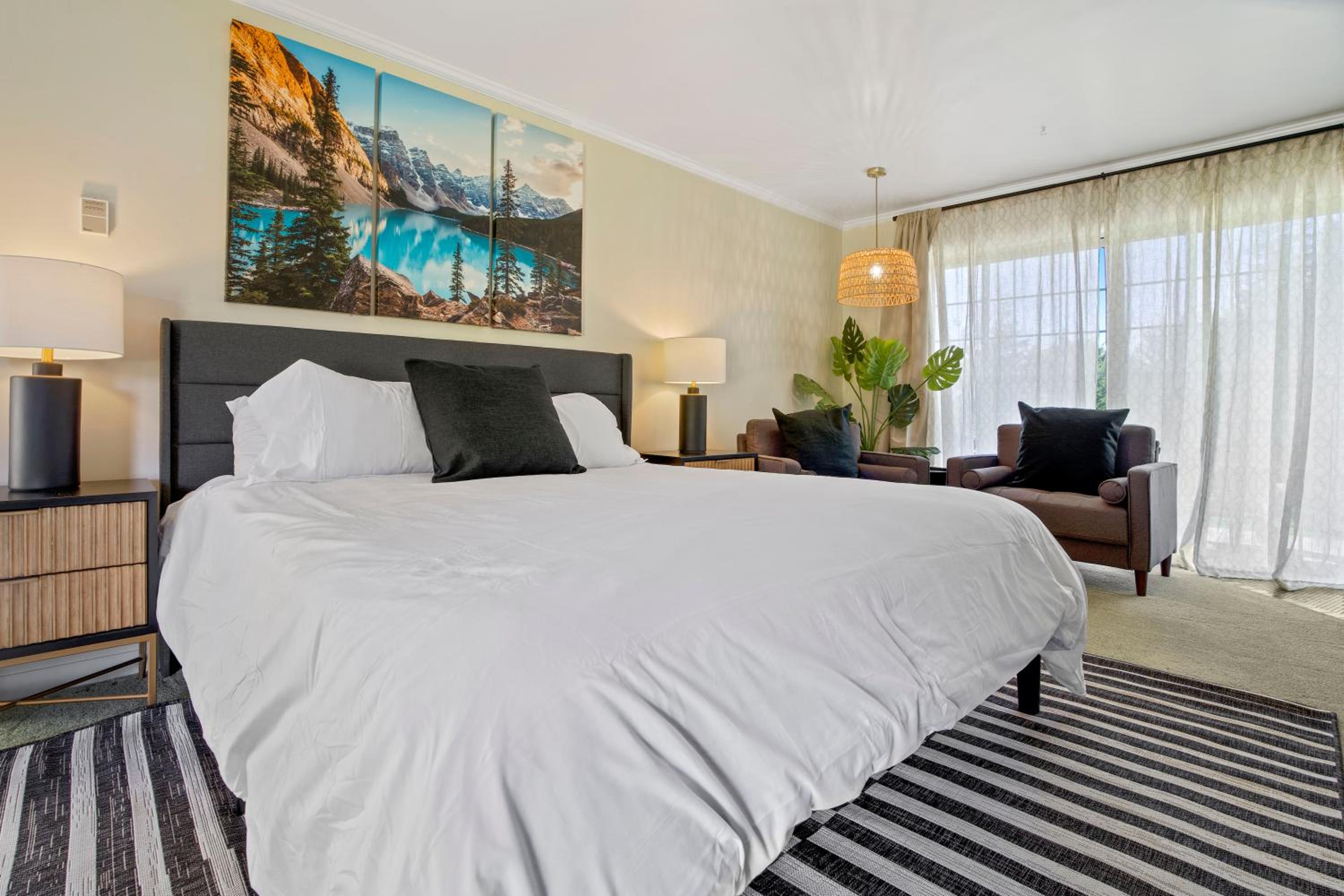 King Room with Spa Bath