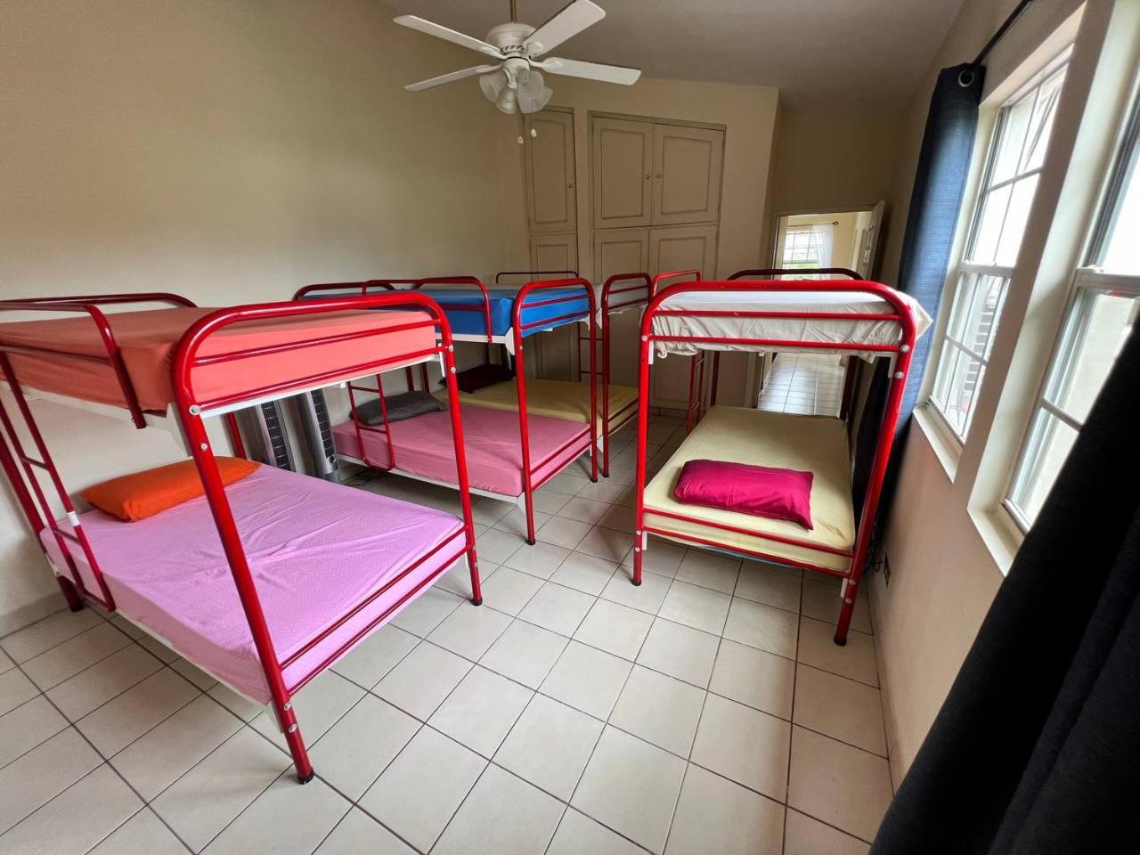 Economy Quadruple Room with Shared Bathroom photo 1