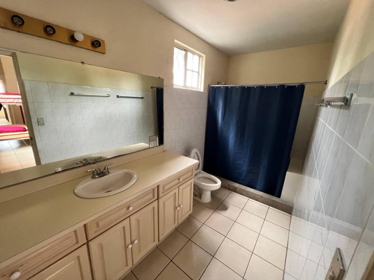 Economy Quadruple Room with Shared Bathroom photo 3
