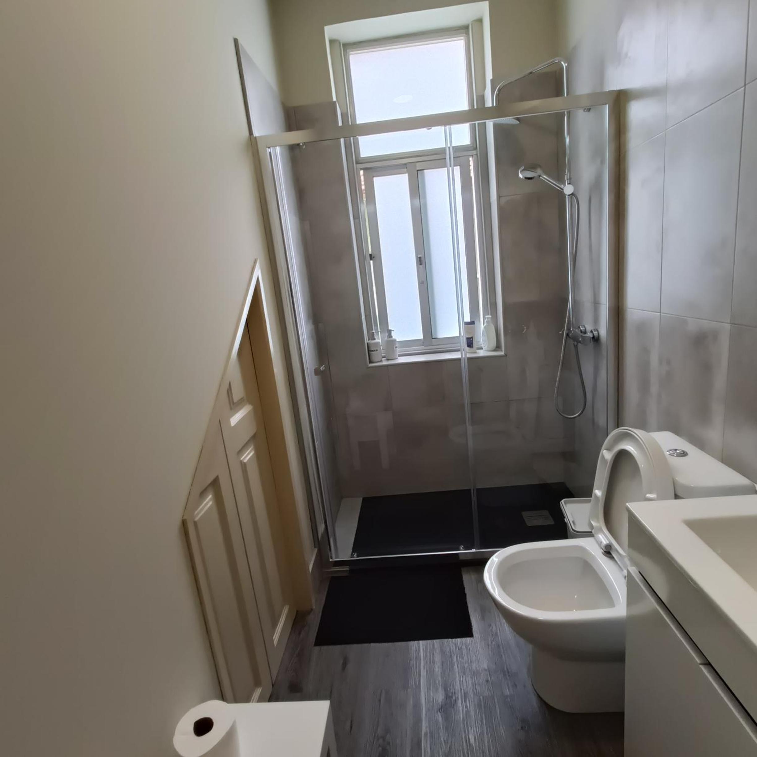 Double Room - Photo 8