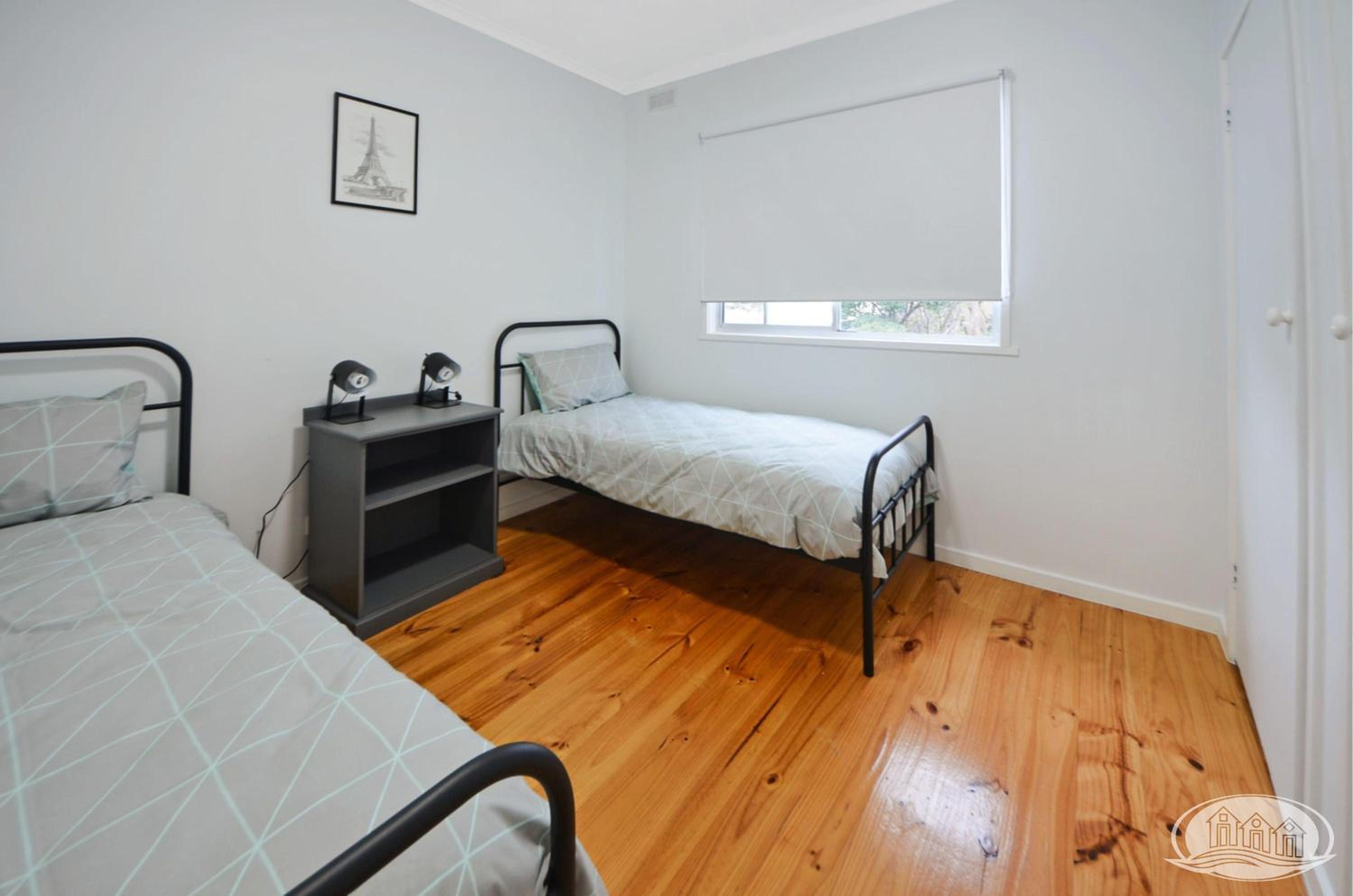 Three-Bedroom House photo 3