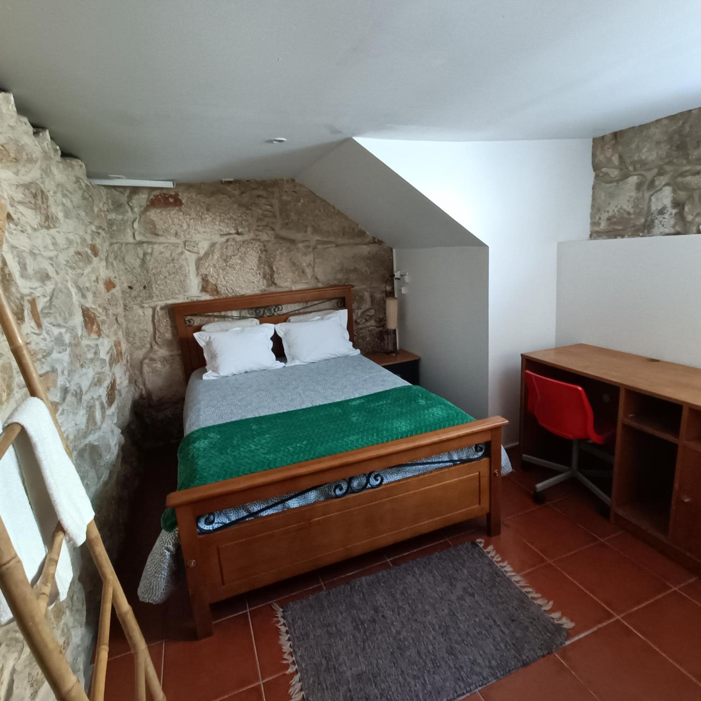 Double Room - Photo 7