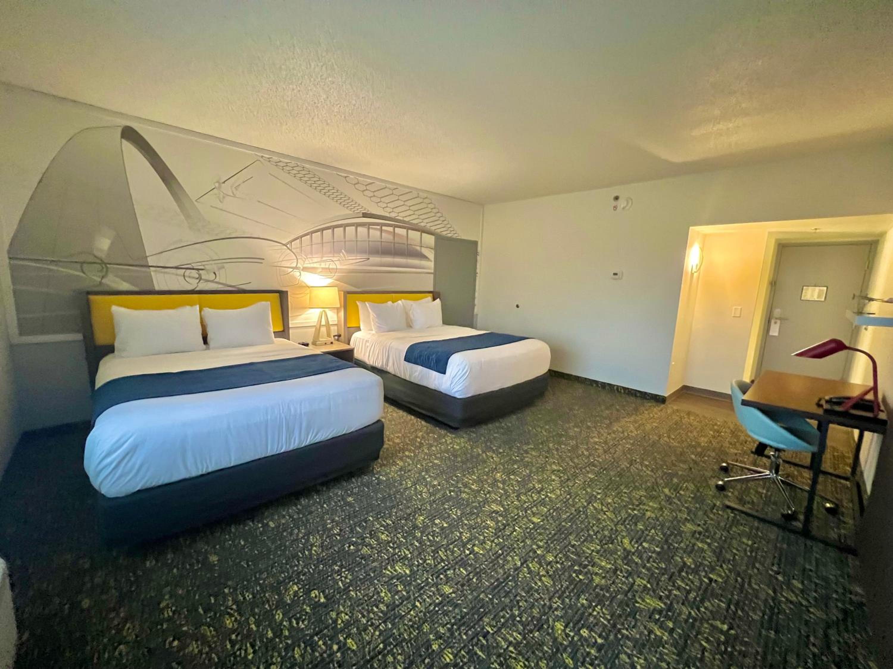 Large Double Room photo 1