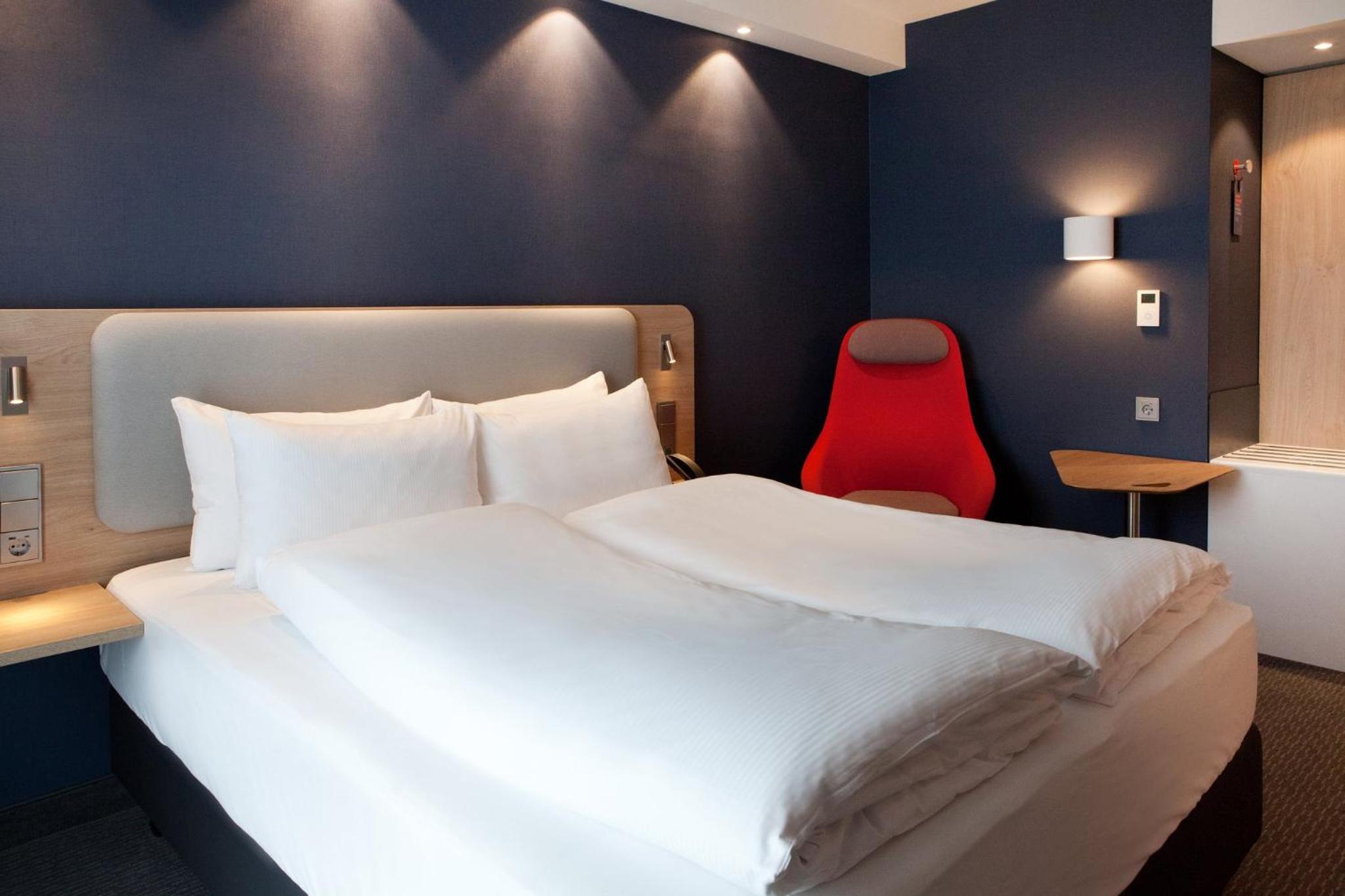 Standard Double Room - Photo 8