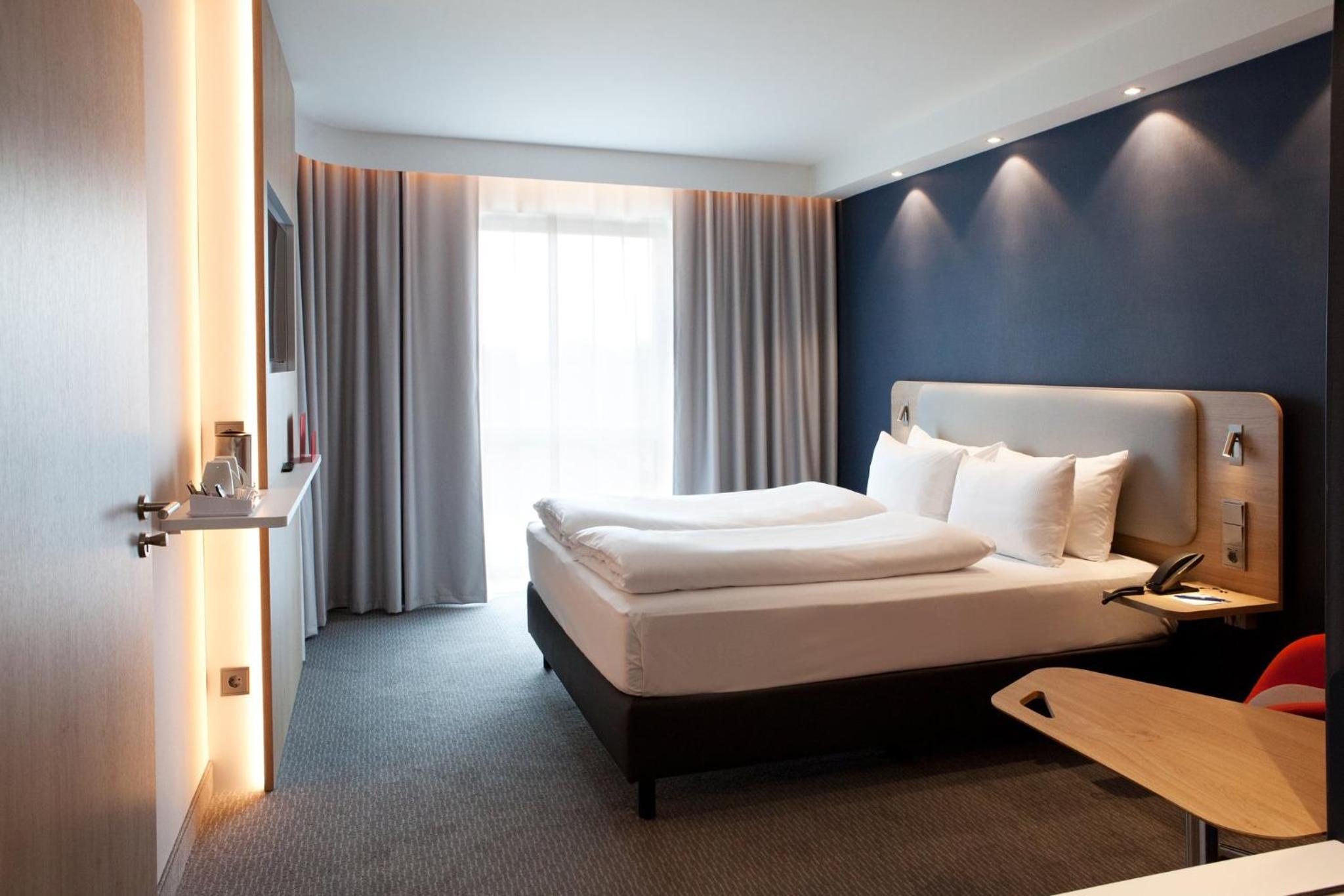 Standard Double Room - Photo 6