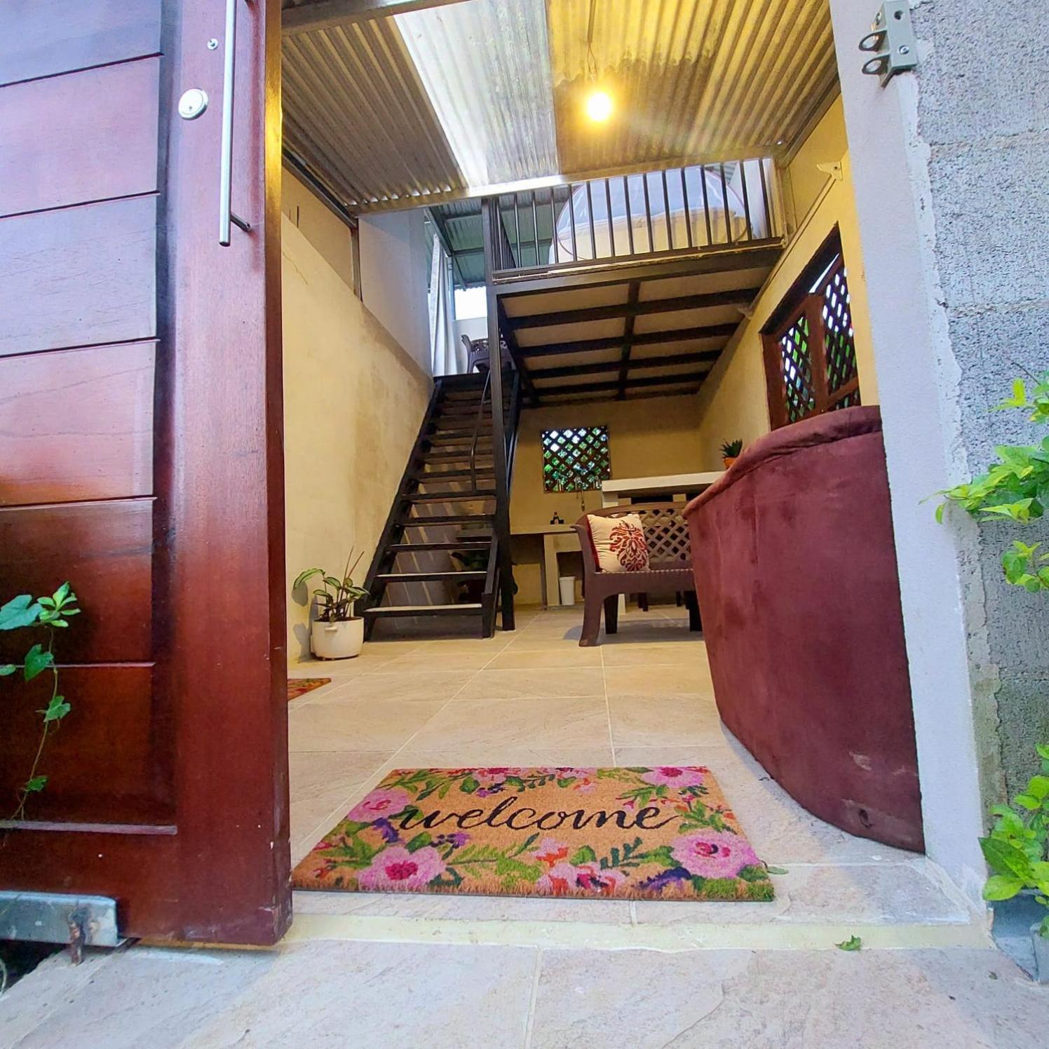 Studio with Balcony photo 1