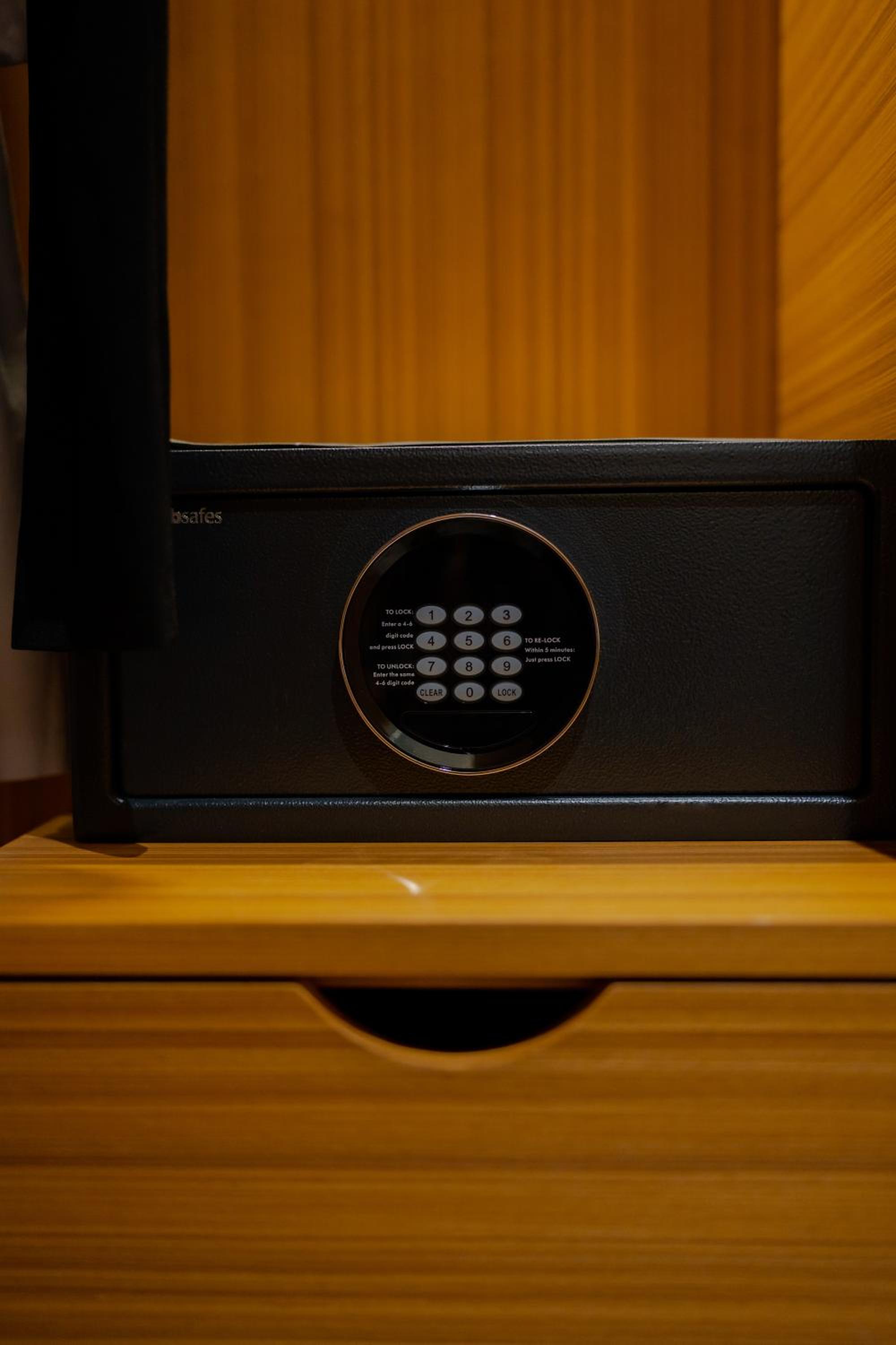 Family Room with Balcony - Photo 6
