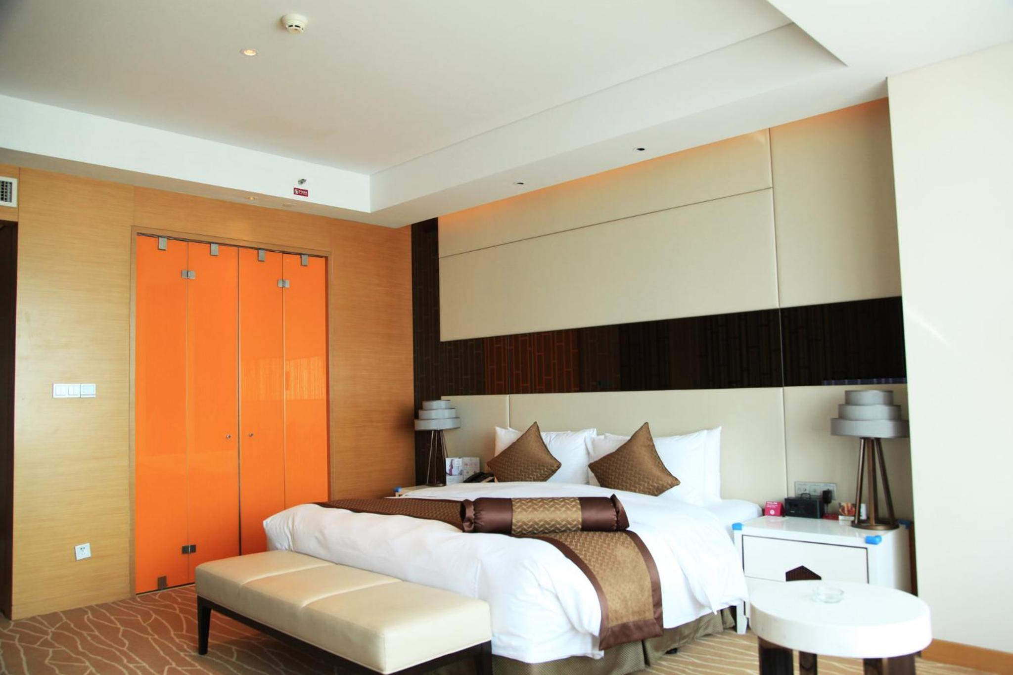 One-Bedroom Suite
