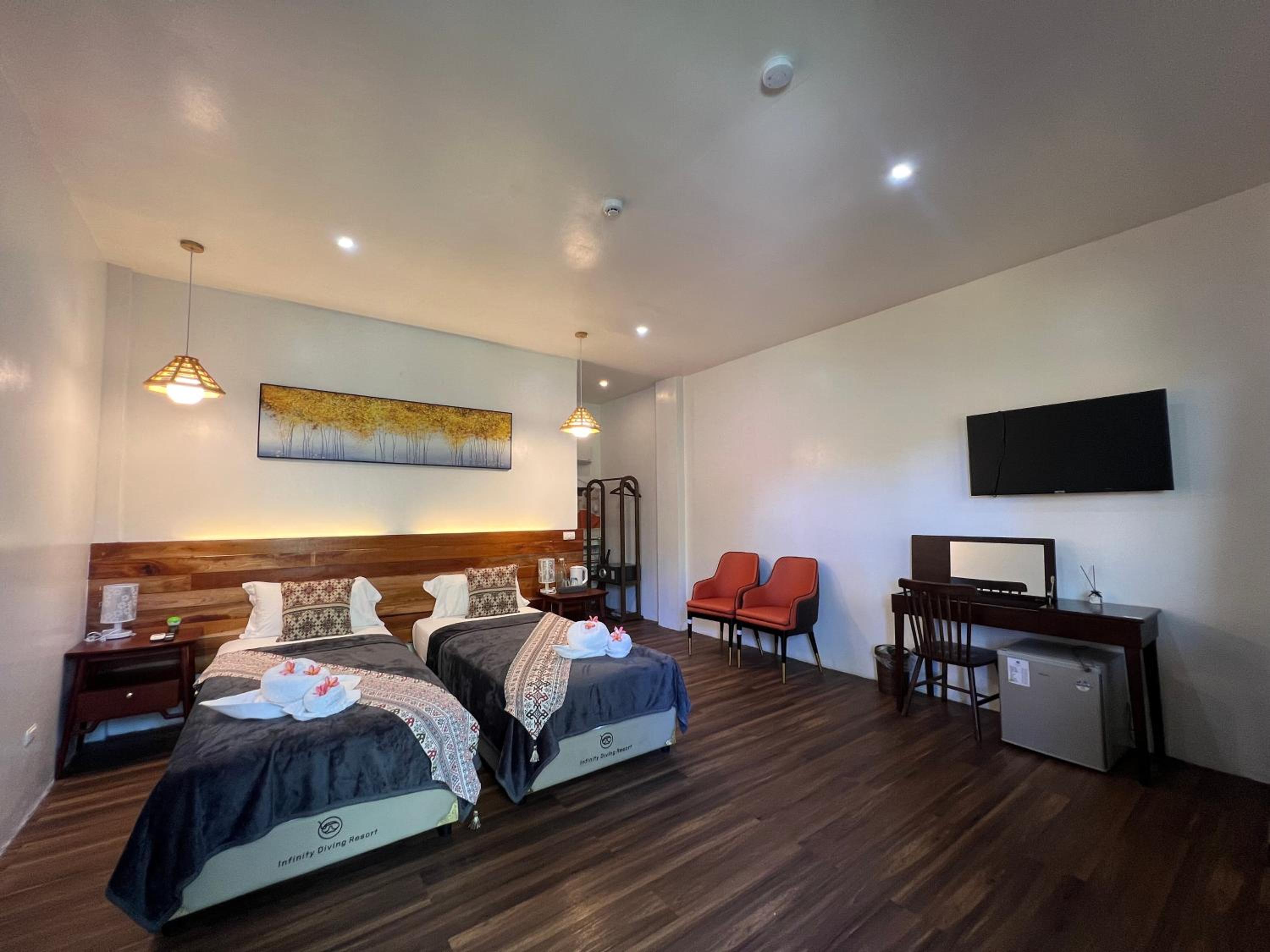 Standard Queen Room - Photo 8