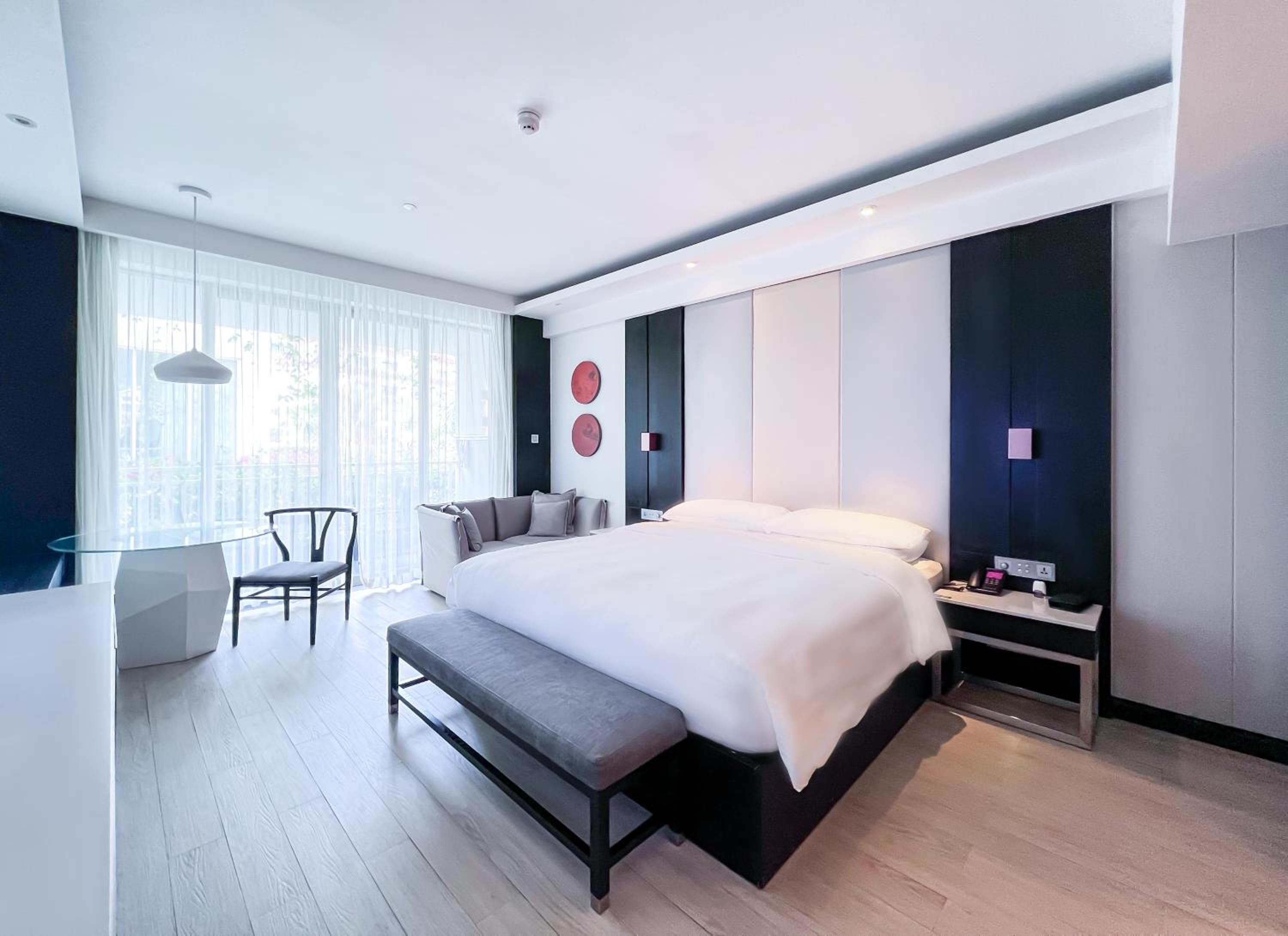 Superior King Room
