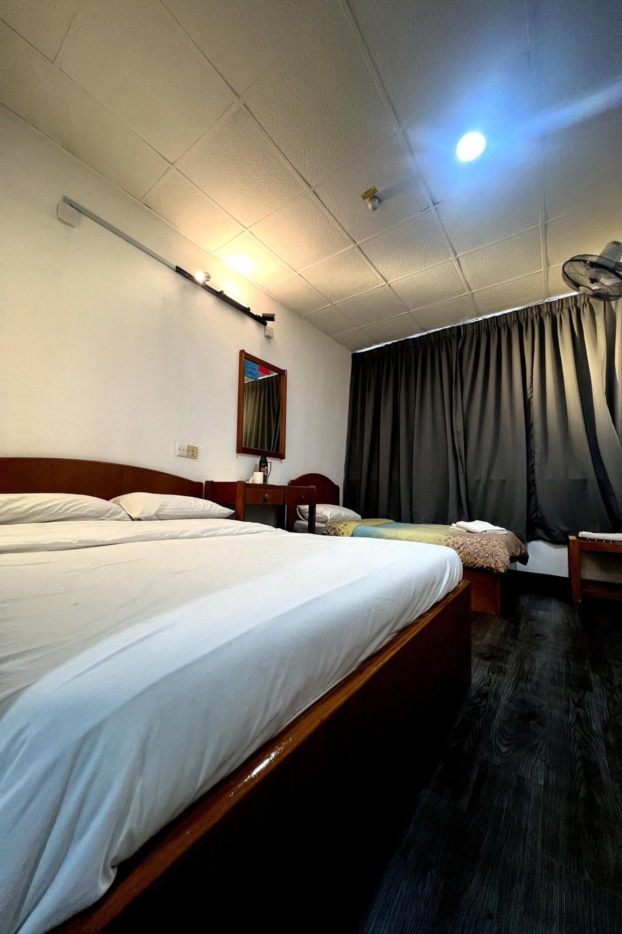 Deluxe Triple Room - Photo 6