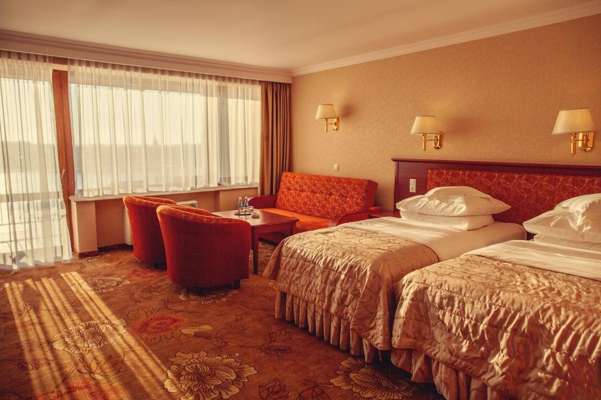 Twin Room - Photo 5