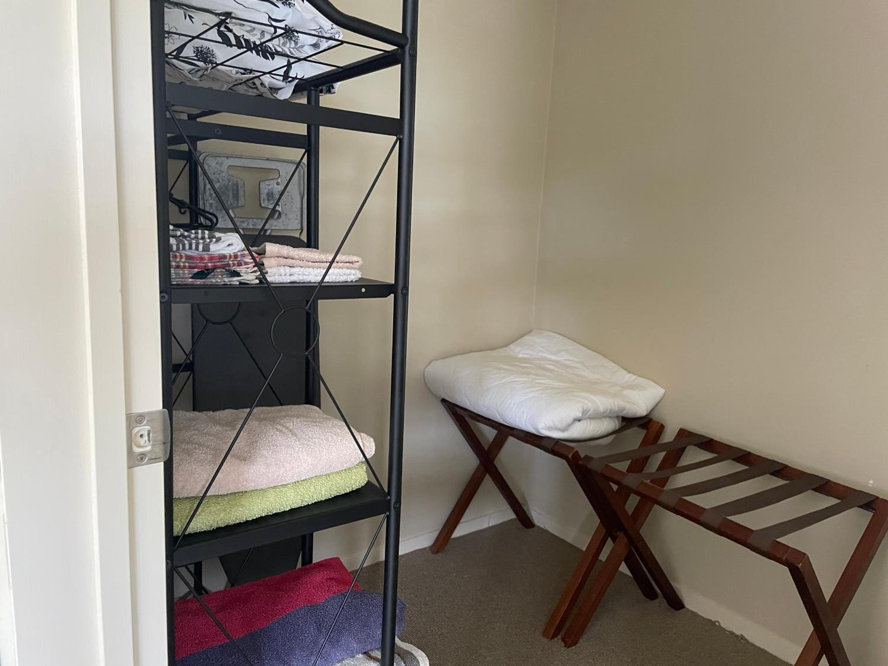 One-Bedroom House - Photo 10