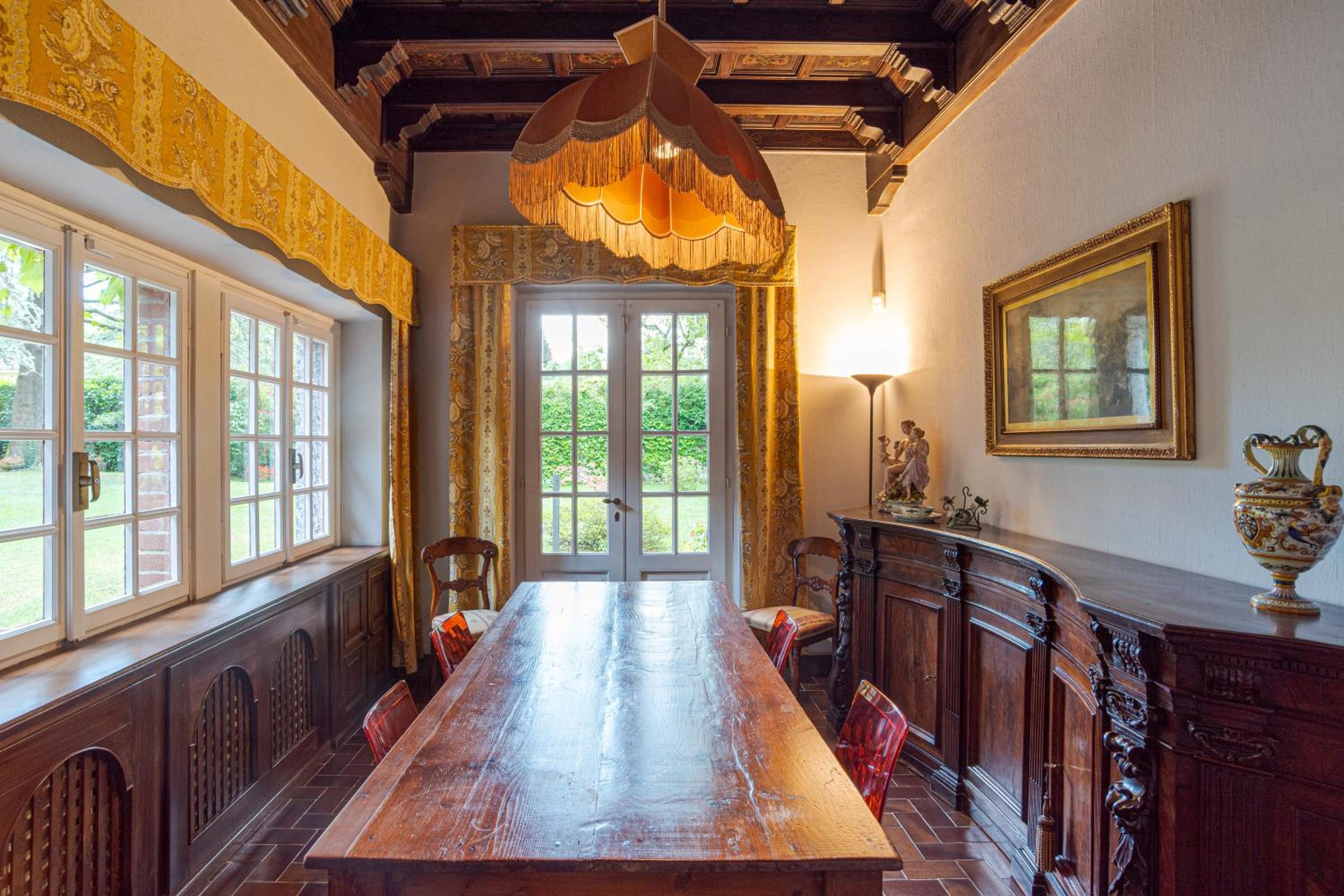 Villa photo 2