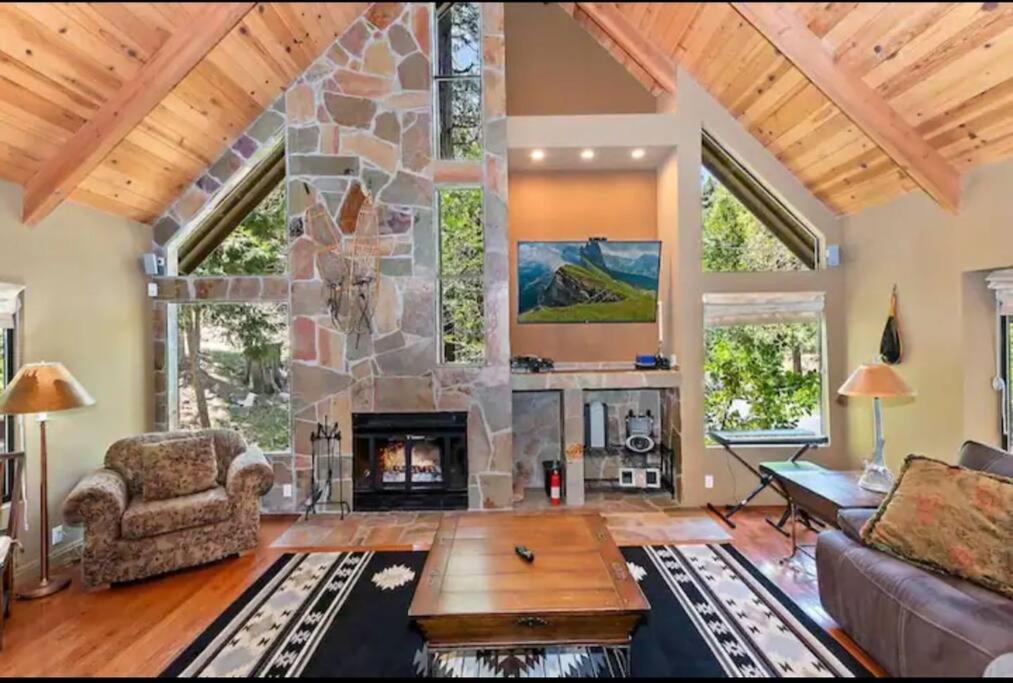 Four-Bedroom House photo 1
