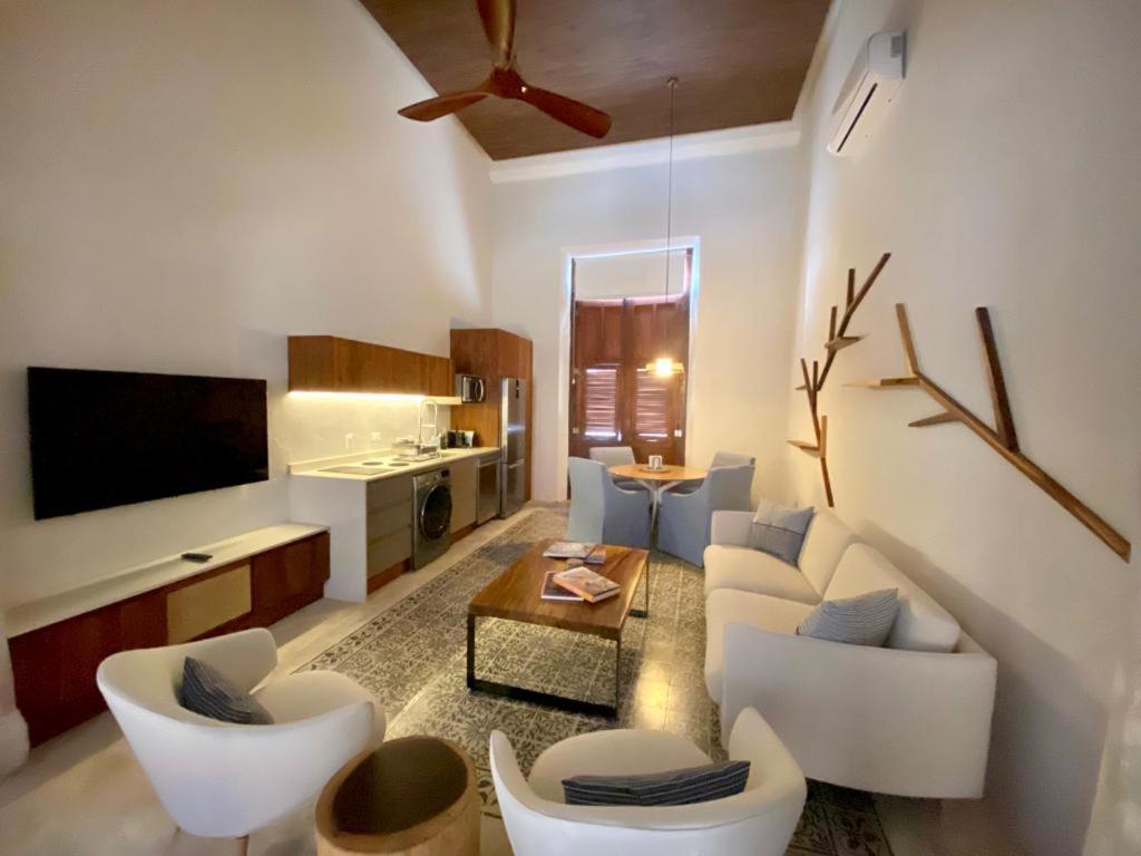 Double Room - Photo 6