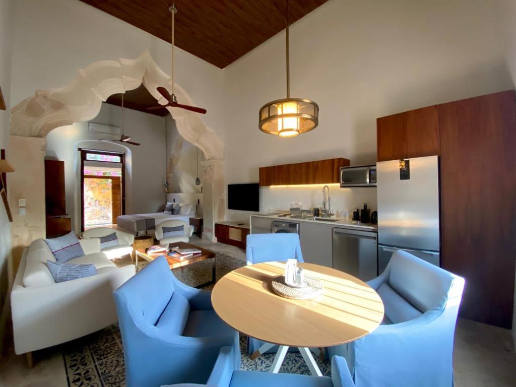 Double Room - Photo 7