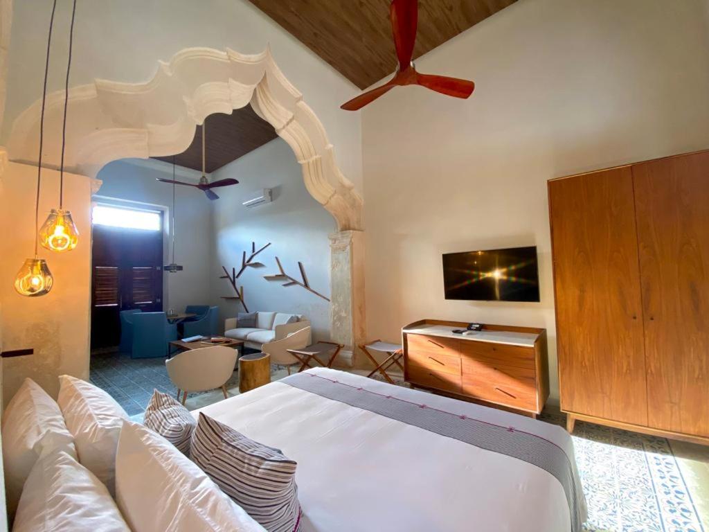 Double Room - Photo 8