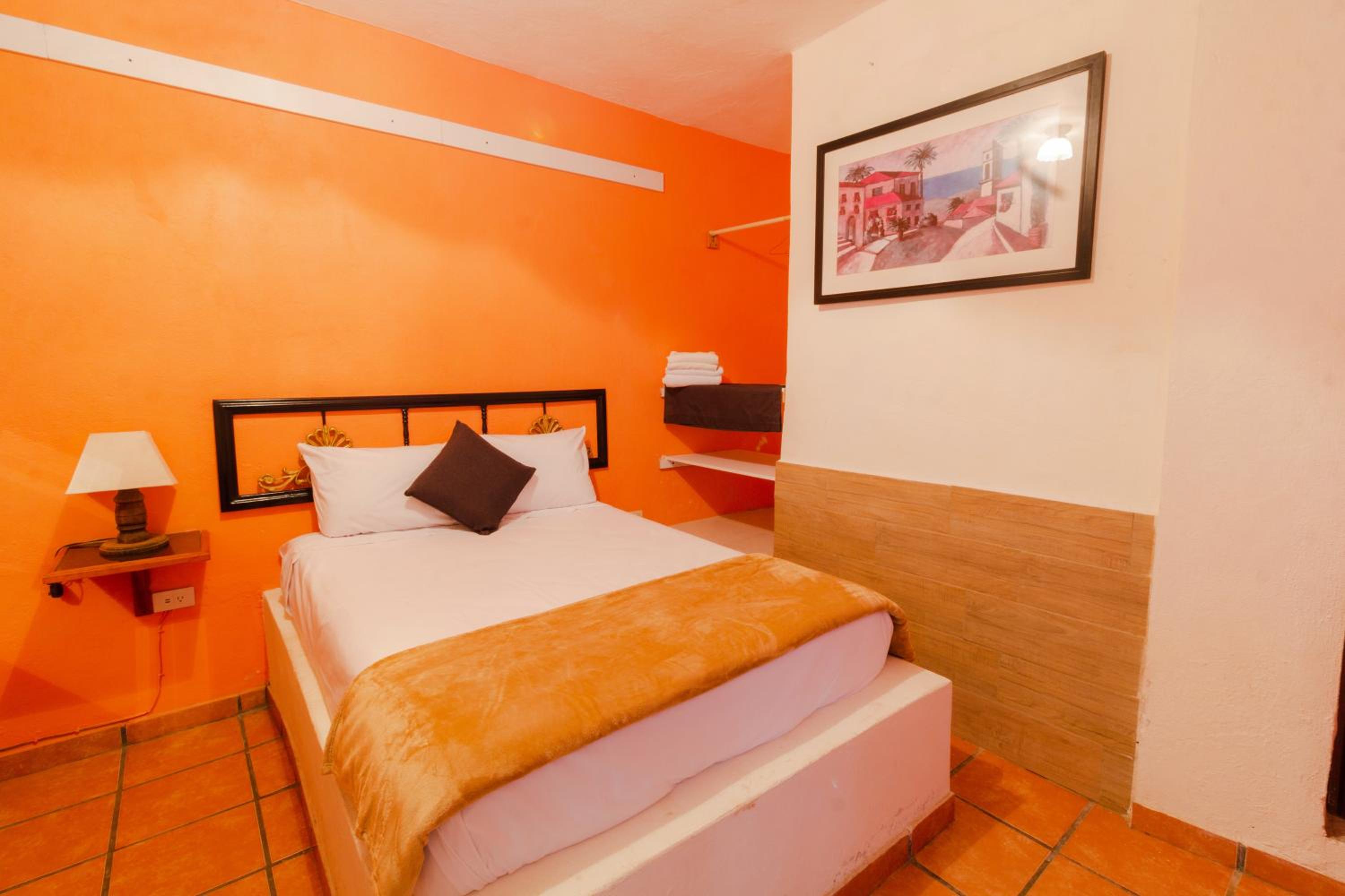 Budget Double Room photo 1